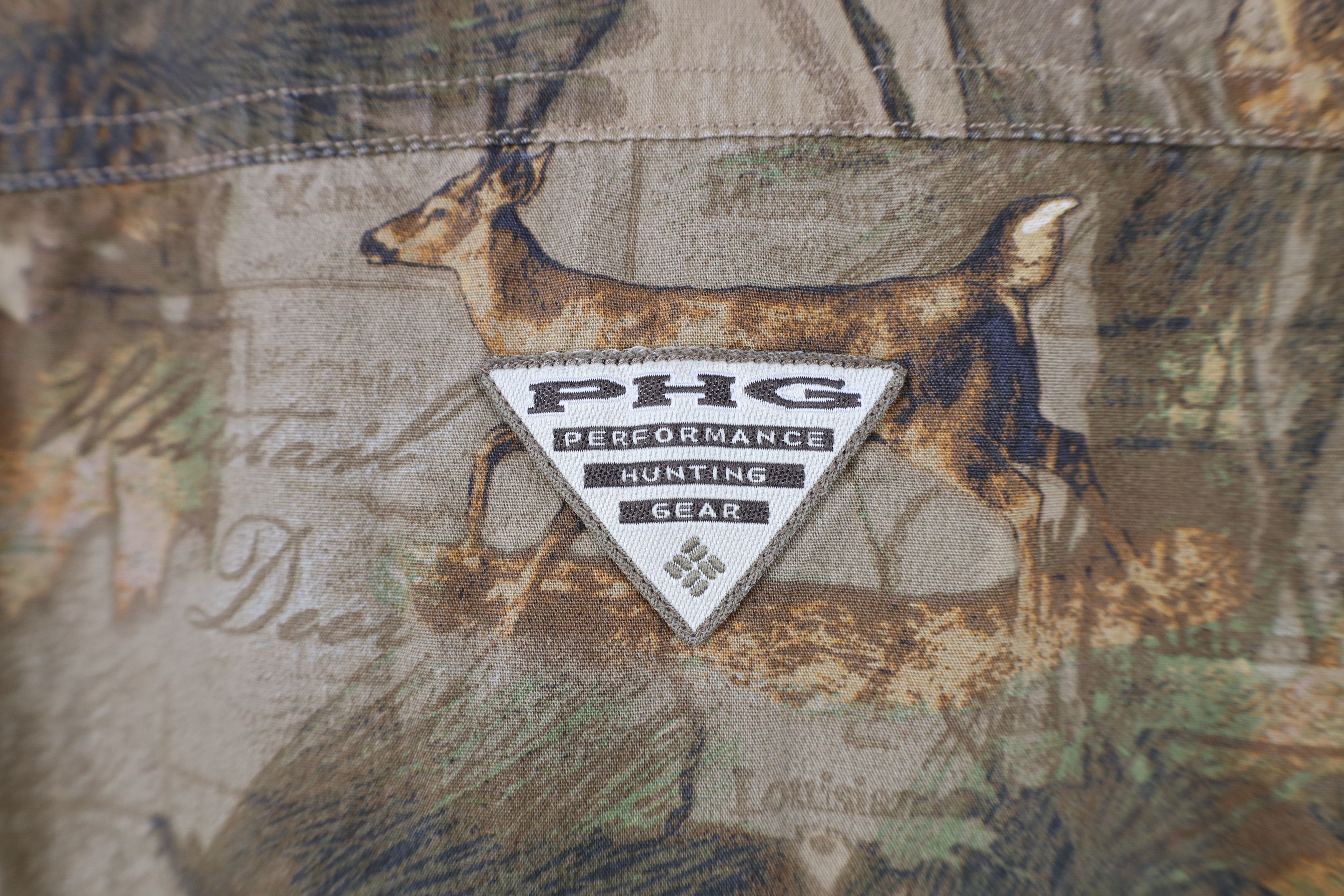 Columbia × Vintage Vintage Columbia Over Print Whitetail Deer Buck Button Shirt Size US M / EU 48-50 / 2 - 11 Thumbnail