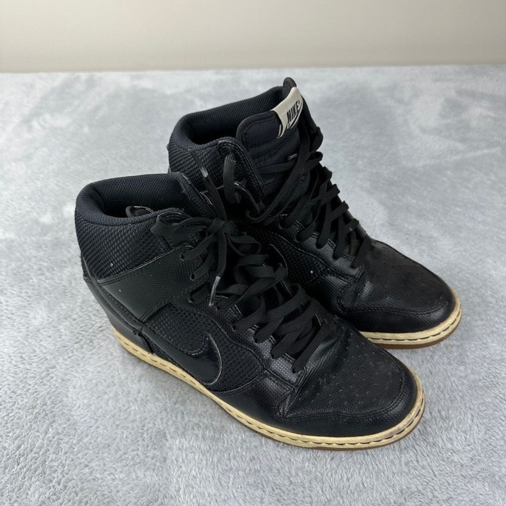 Nike Nike Women Sz 9.5 US/7 UK/41 EU Dunk Sky Hi Black Essential Size US 9.5 / IT 39.5 - 1 Thumbnail