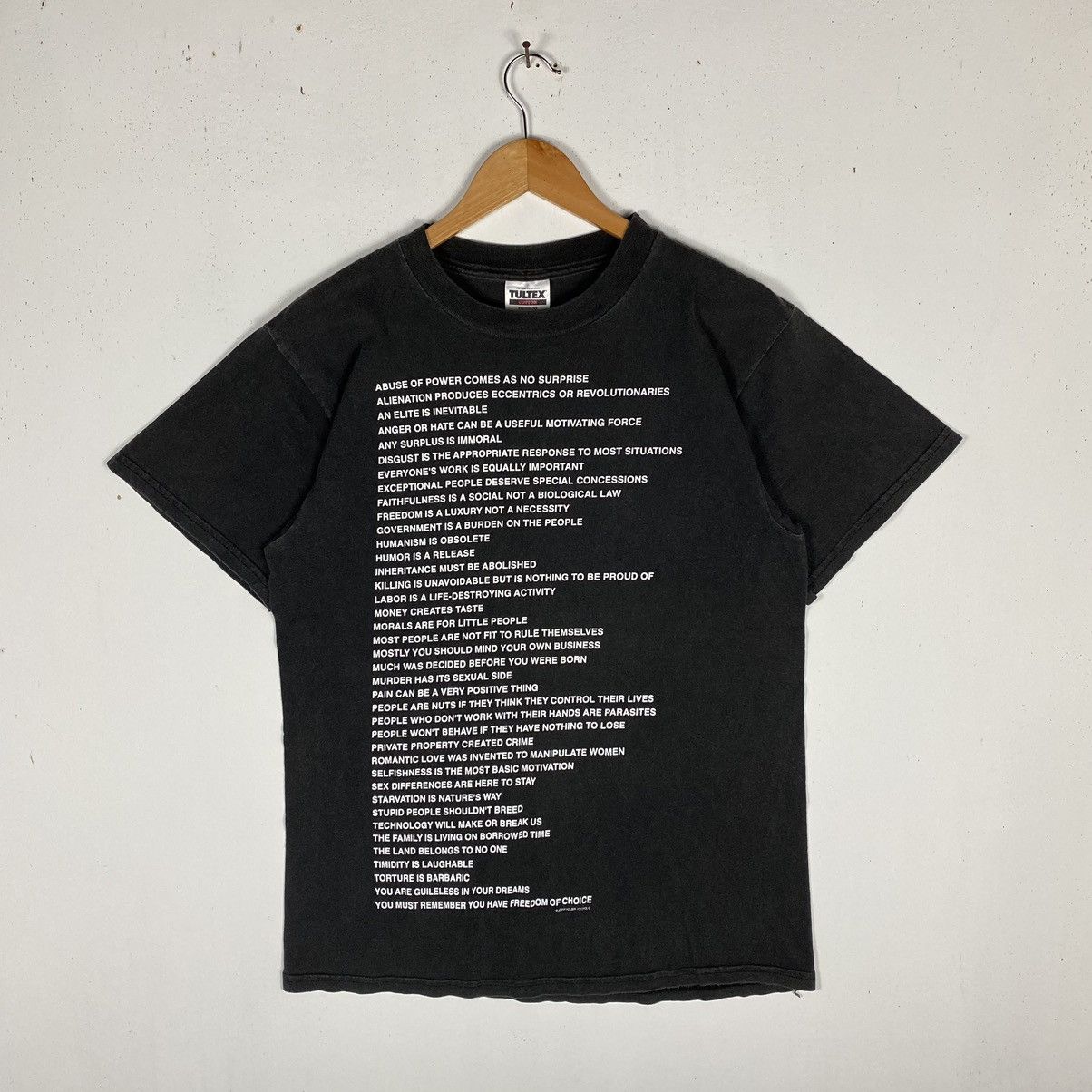 Vintage Vintage 90's JENNY HOLZER Truisms Fotofolio Tee Size US M / EU 48-50 / 2 - 2 Thumbnail