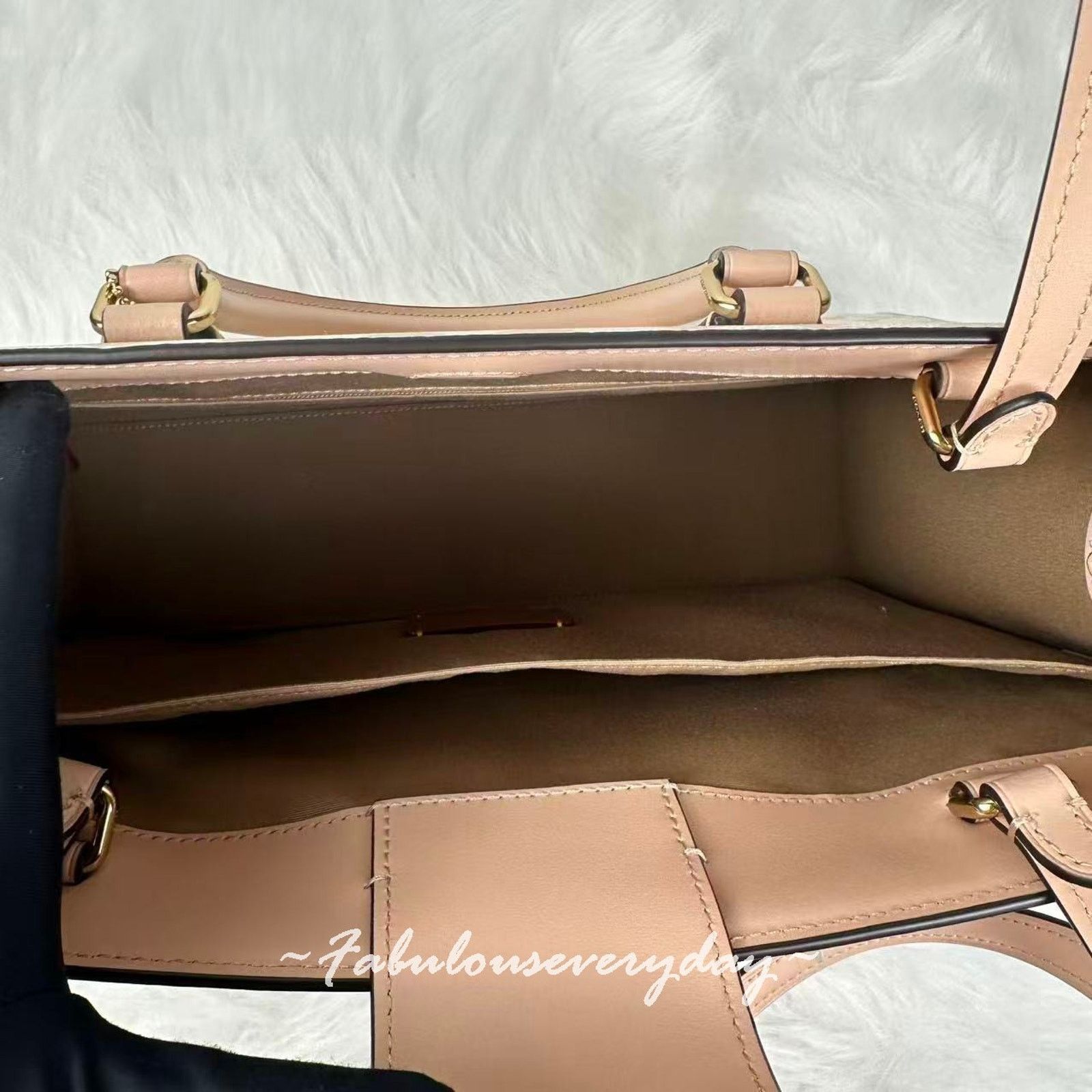Coach Coach Maggie Tote Bag In Signature Canvas/Gold/Chalk/Pink Size ONE SIZE - 8 Thumbnail