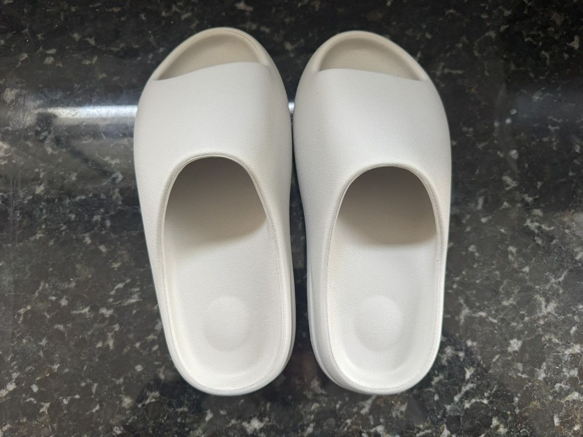 Yeezy Size 6 Cream YS-01 Yeezy Slide NEW Foam Slides Bone Pure Size US 6 / EU 39 - 2 Thumbnail