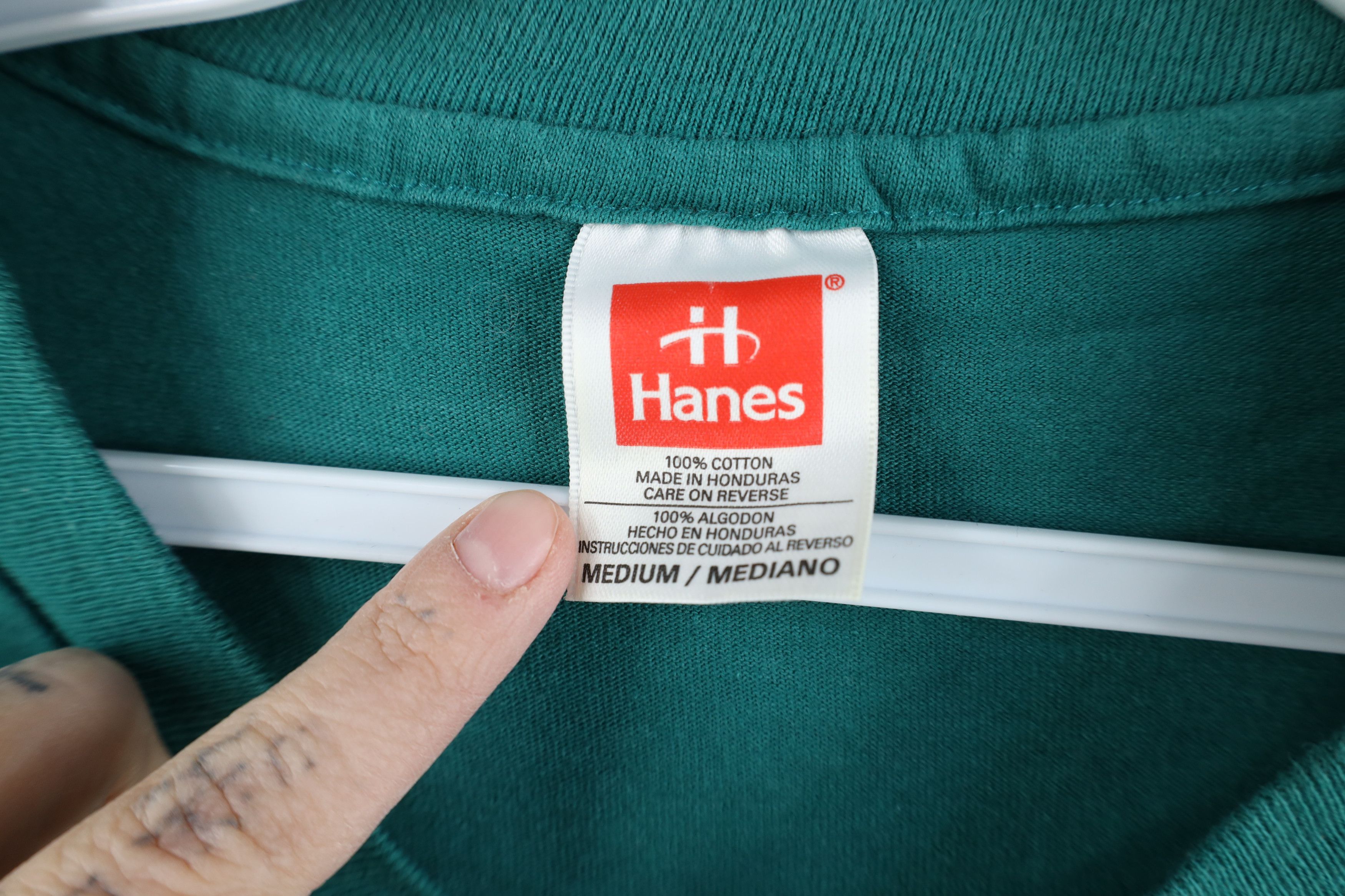 Hanes Vintage 90s Hanes Short Sleeve V-Neck T-Shirt Green Cotton Size US M / EU 48-50 / 2 - 5 Thumbnail