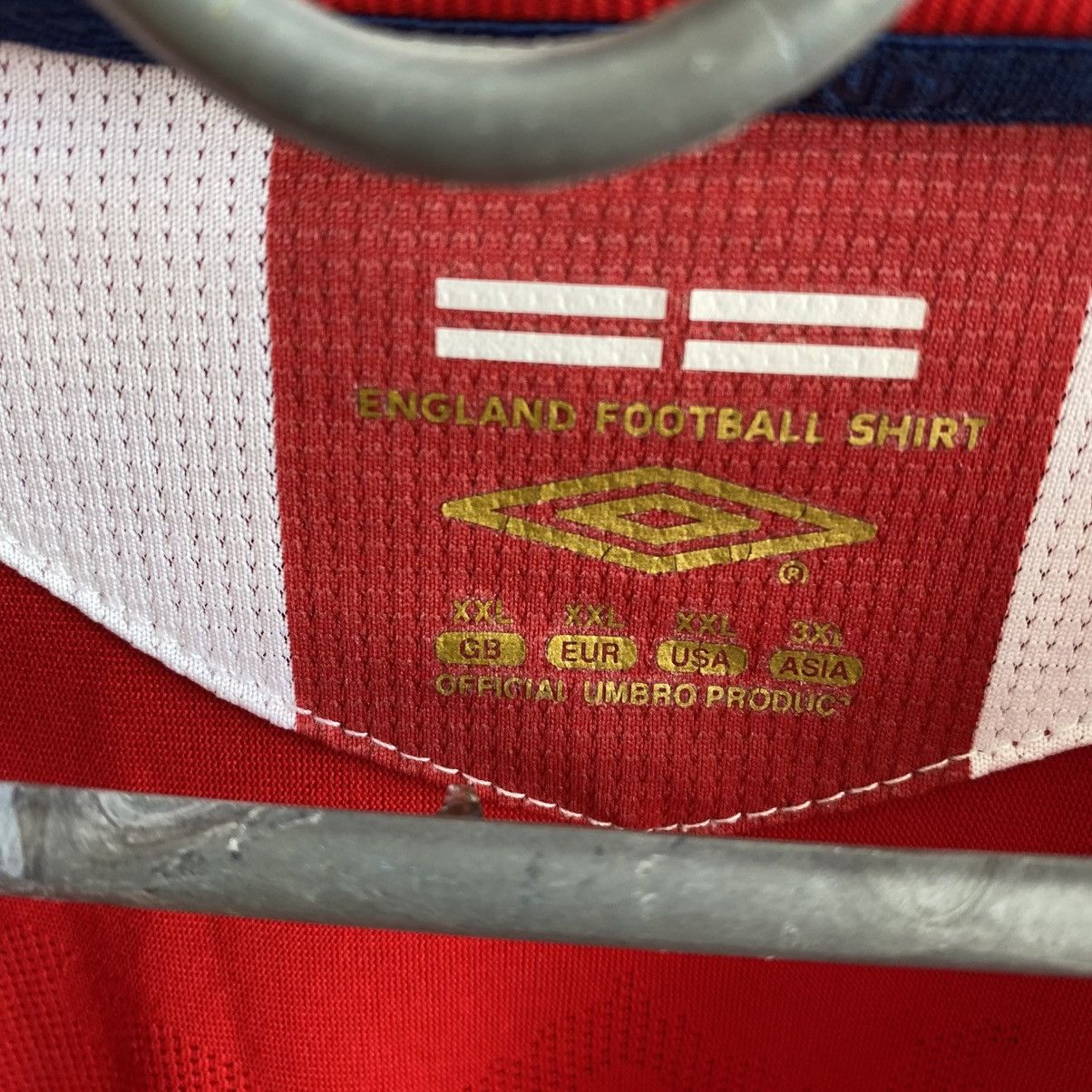 Umbro Vintage Umbro England National 2006 Red soccer jersey Size US XXL / EU 58 / 5 - 6 Thumbnail