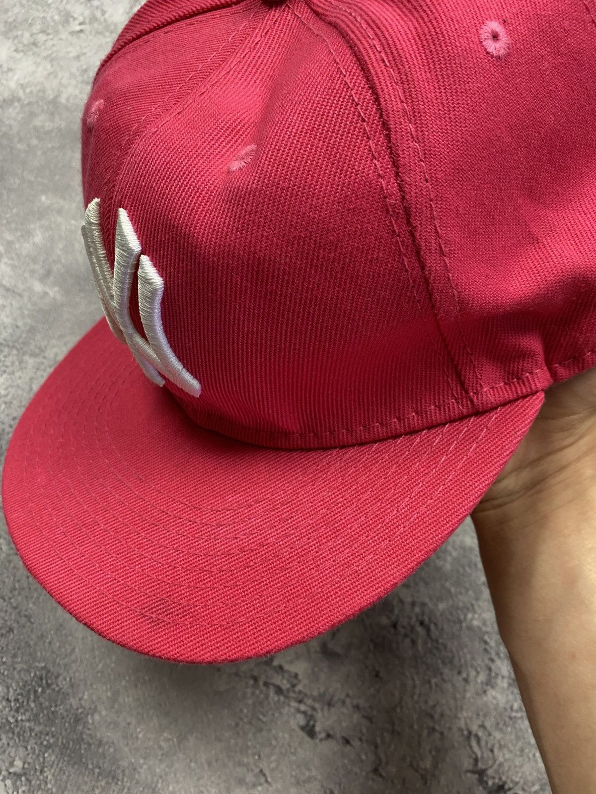 New York Yankees Vintage New York Yankees Cap Pink MLB Baseball Hat Y2K 90s Size ONE SIZE - 6 Thumbnail