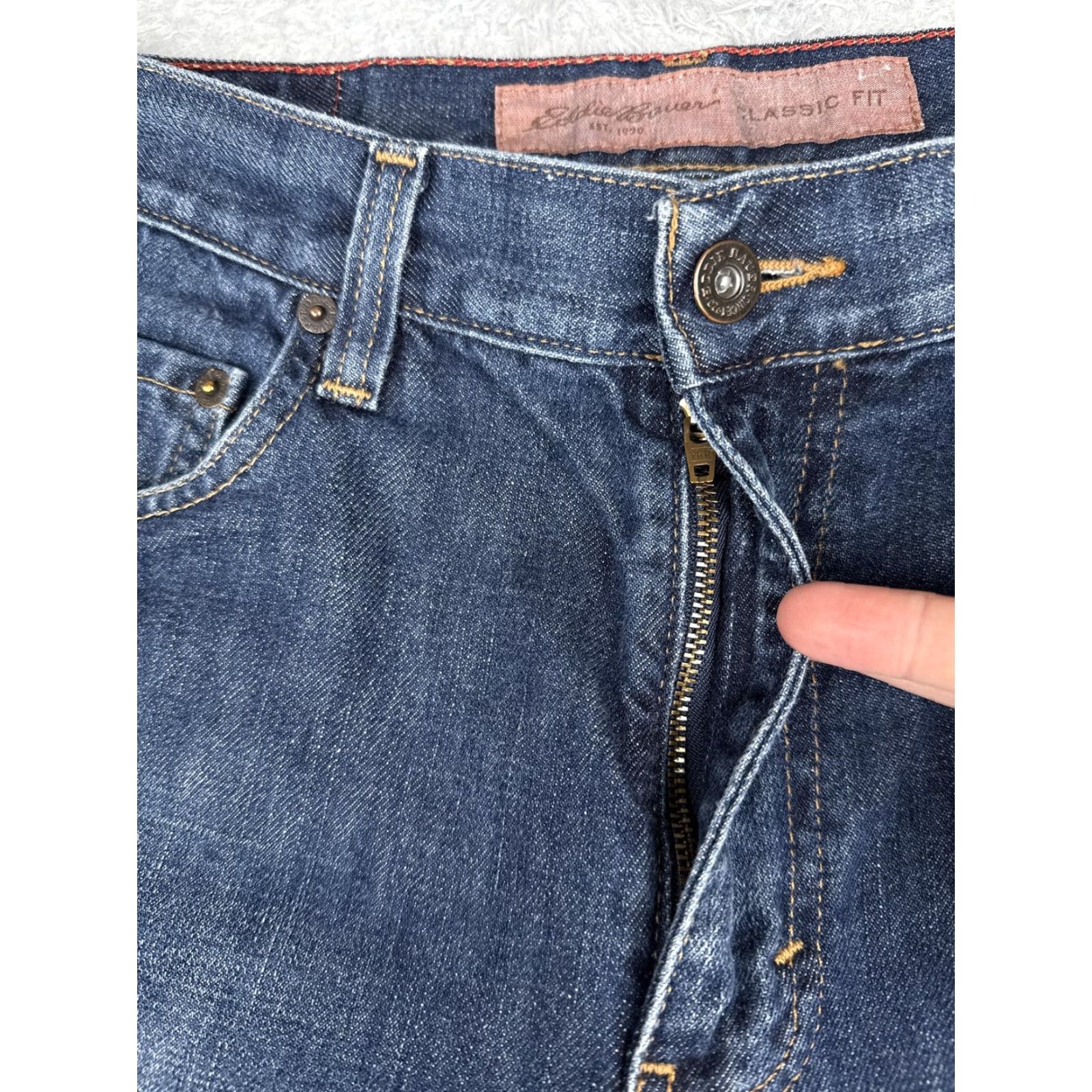 Eddie Bauer Eddie Bauer Jeans Mens 32x29 Blue Classic Fit Straight Leg Zip Fly 5-Pocket Size US 32 / EU 48 - 5 Thumbnail