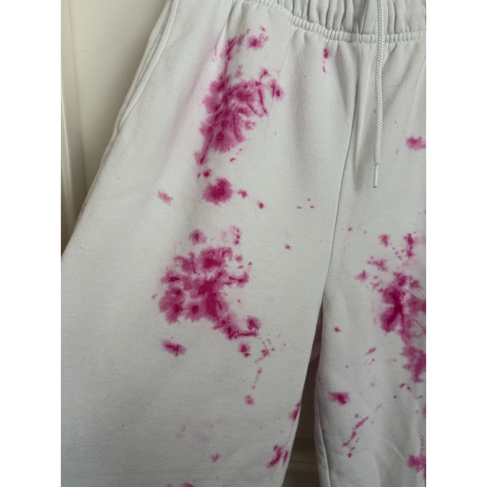 Alo Yoga Alo Accolade Sweatpants M Custom Pink Splatter Straight Leg Size 30" / US 8 / IT 44 - 5 Thumbnail