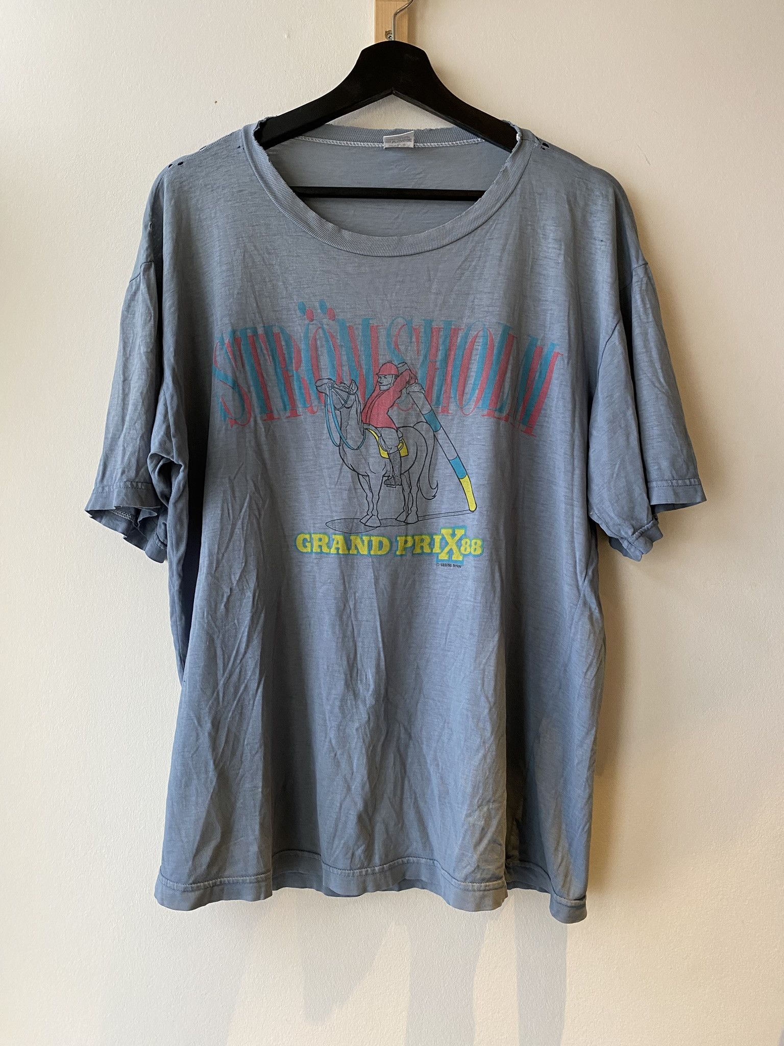 Vintage 1988 Vintage Swedish "Stromsholm Grand Prix" Tee Size US L / EU 52-54 / 3 - 1 Thumbnail