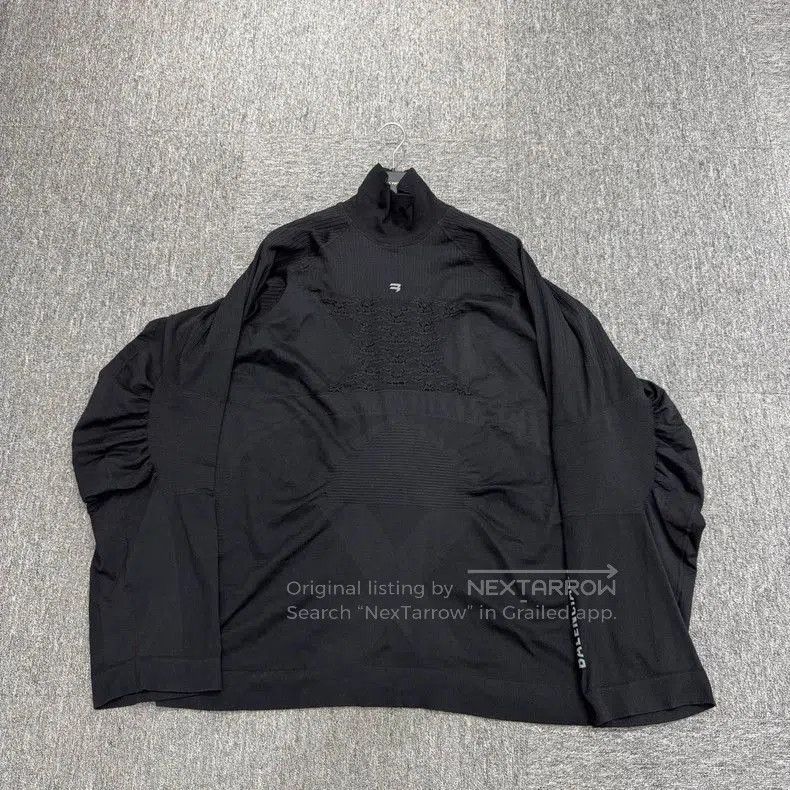 Balenciaga Balenciaga Slim Fit Knit Long Sleeve. Size US S / EU 44-46 / 1 - 2 Thumbnail