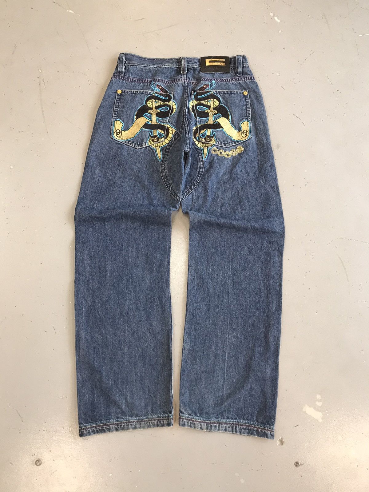 Vintage Coogi sword ⚔️ sneck embroidered denim