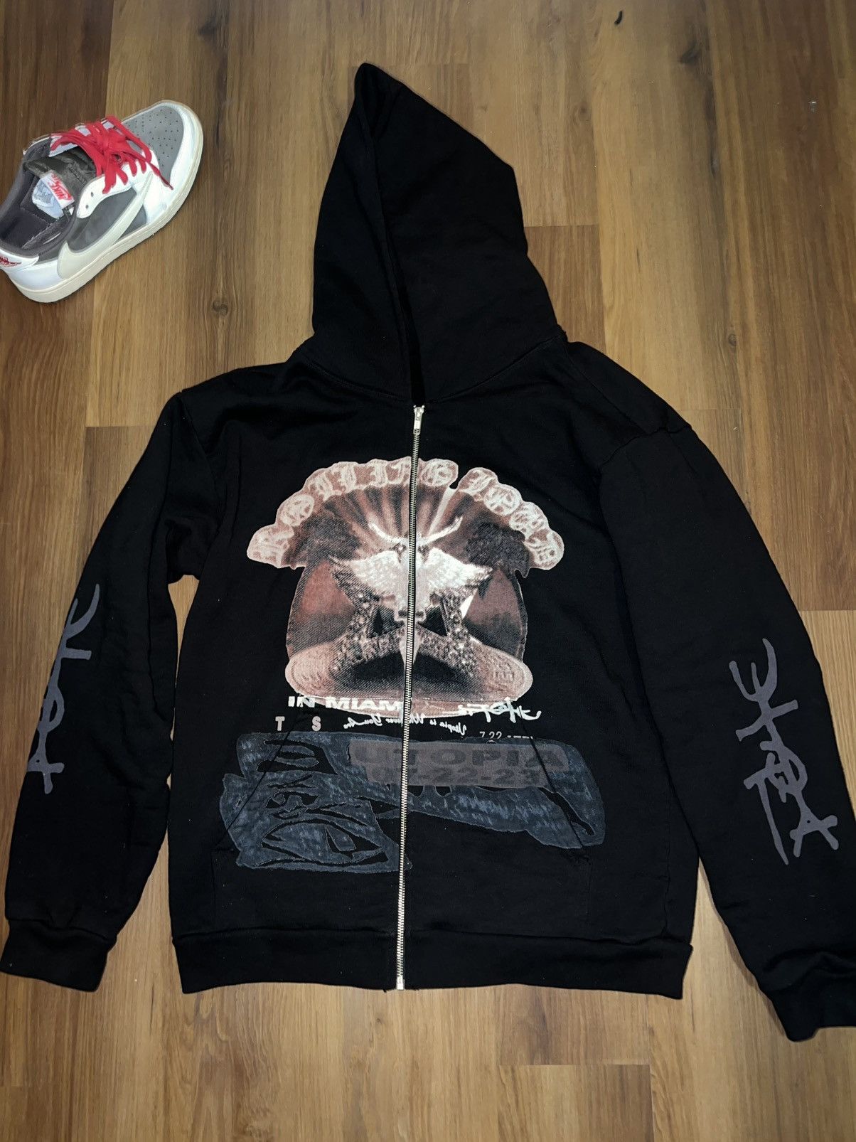 Travis Scott Travis scott rolling loud 2023 miami Size US L / EU 52-54 / 3 - 1 Thumbnail