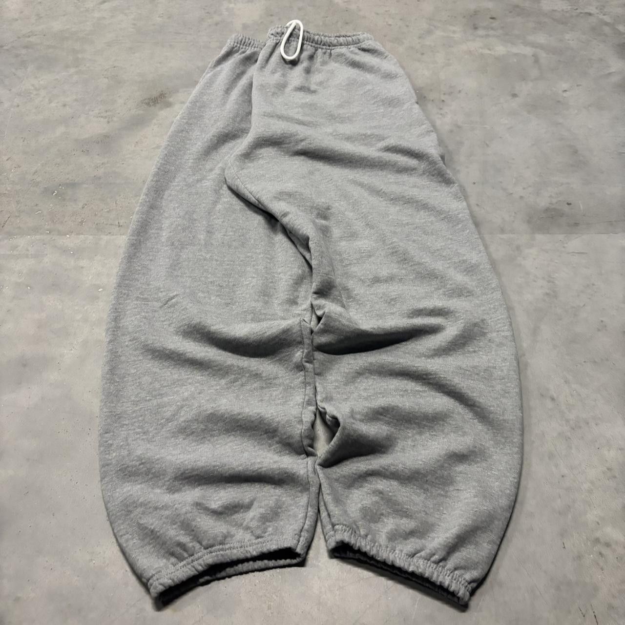 Japanese Brand × Vintage Crazy Vintage Y2K/2000s Light Grey Essential Sweatpants! Size US 34 / EU 50 - 3 Thumbnail