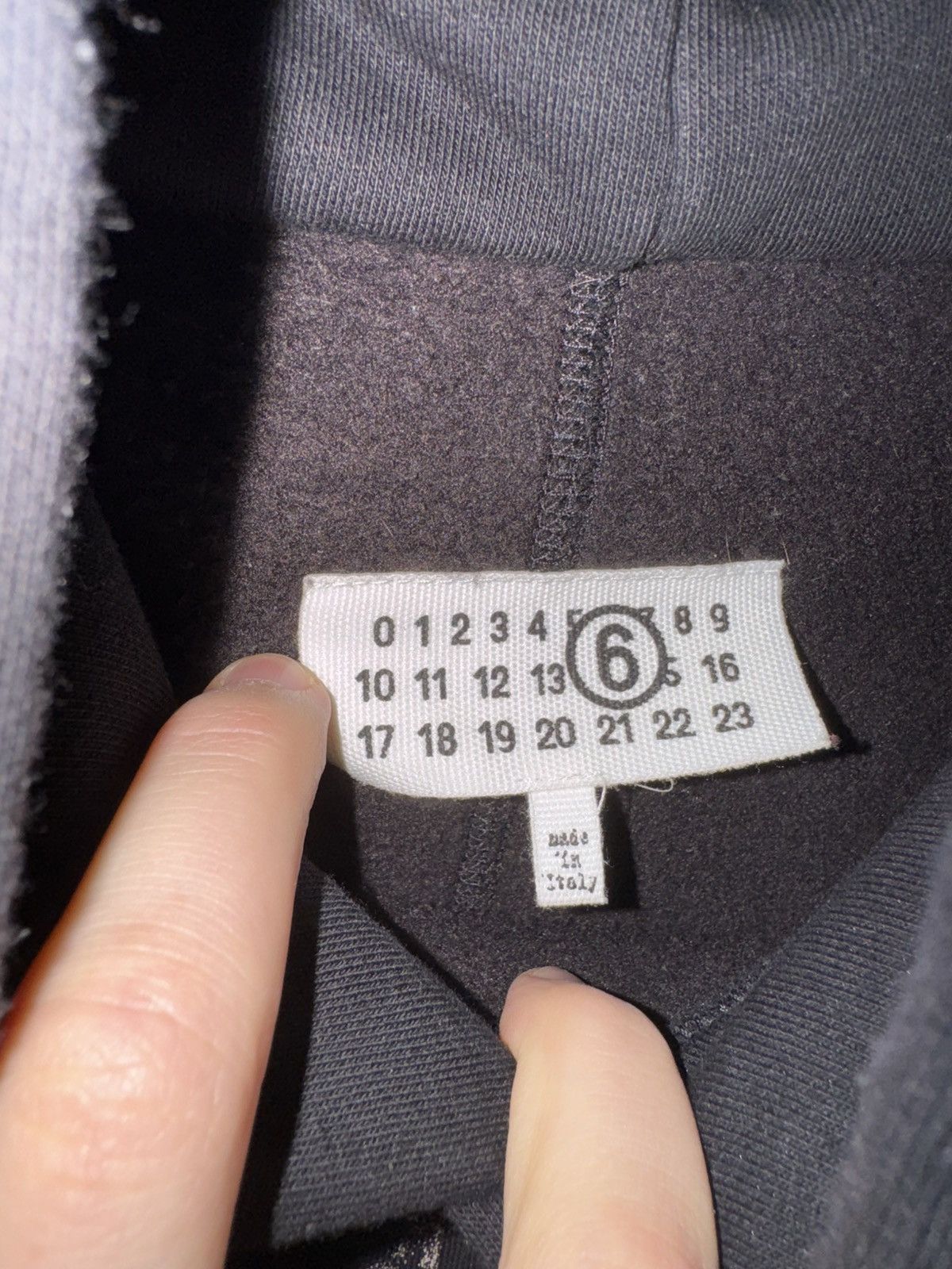 Maison Margiela Maison Margiela MM6 Black Number Hoodie Size US XL / EU 56 / 4 - 5 Thumbnail