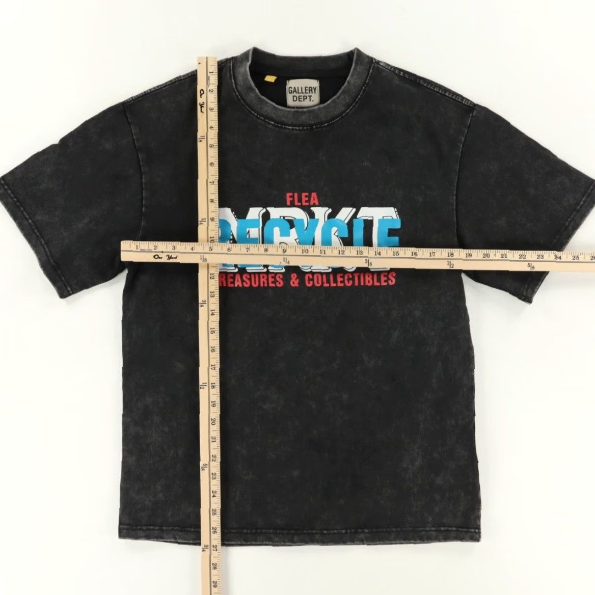Vintage Recycle Flea Mrkt Solid T-Shirt Black Men M Shirt Mens Black 19in 27in Vintage No Short Sleeve Crew Neck Cotton Regular Fit 90s? Size US M / EU 48-50 / 2 - 3 Thumbnail