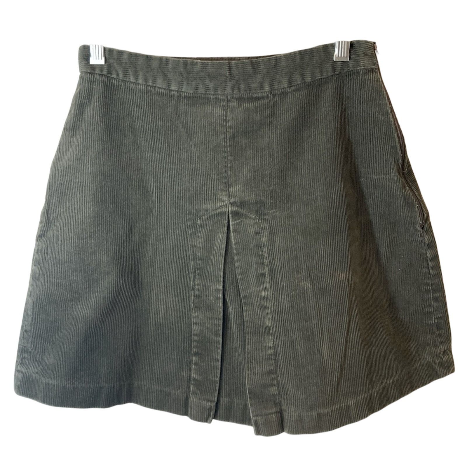 Zara Zara Basic Army Green Corduroy Front Slit Mini Skirt Size 27" / US 4 / IT 40 - 1 Thumbnail