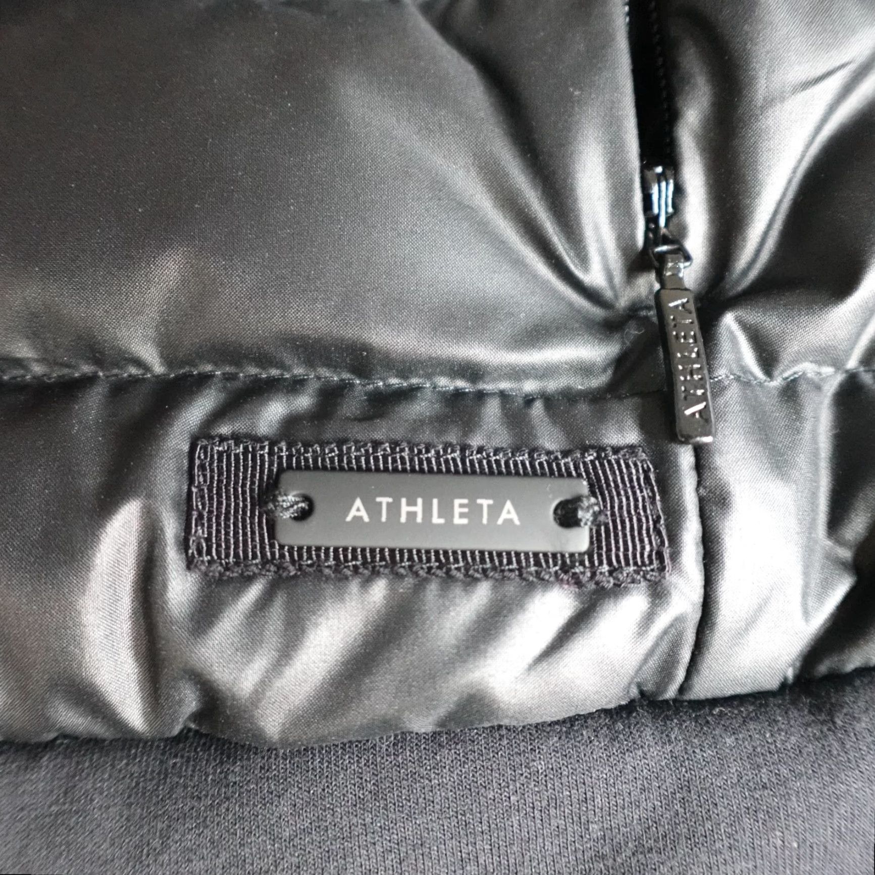 Athleta Athleta Jacket Women S Black Full Zip Hooded Down Puffer Winter Fall 77255 Size S / US 4 / IT 40 - 2 Thumbnail