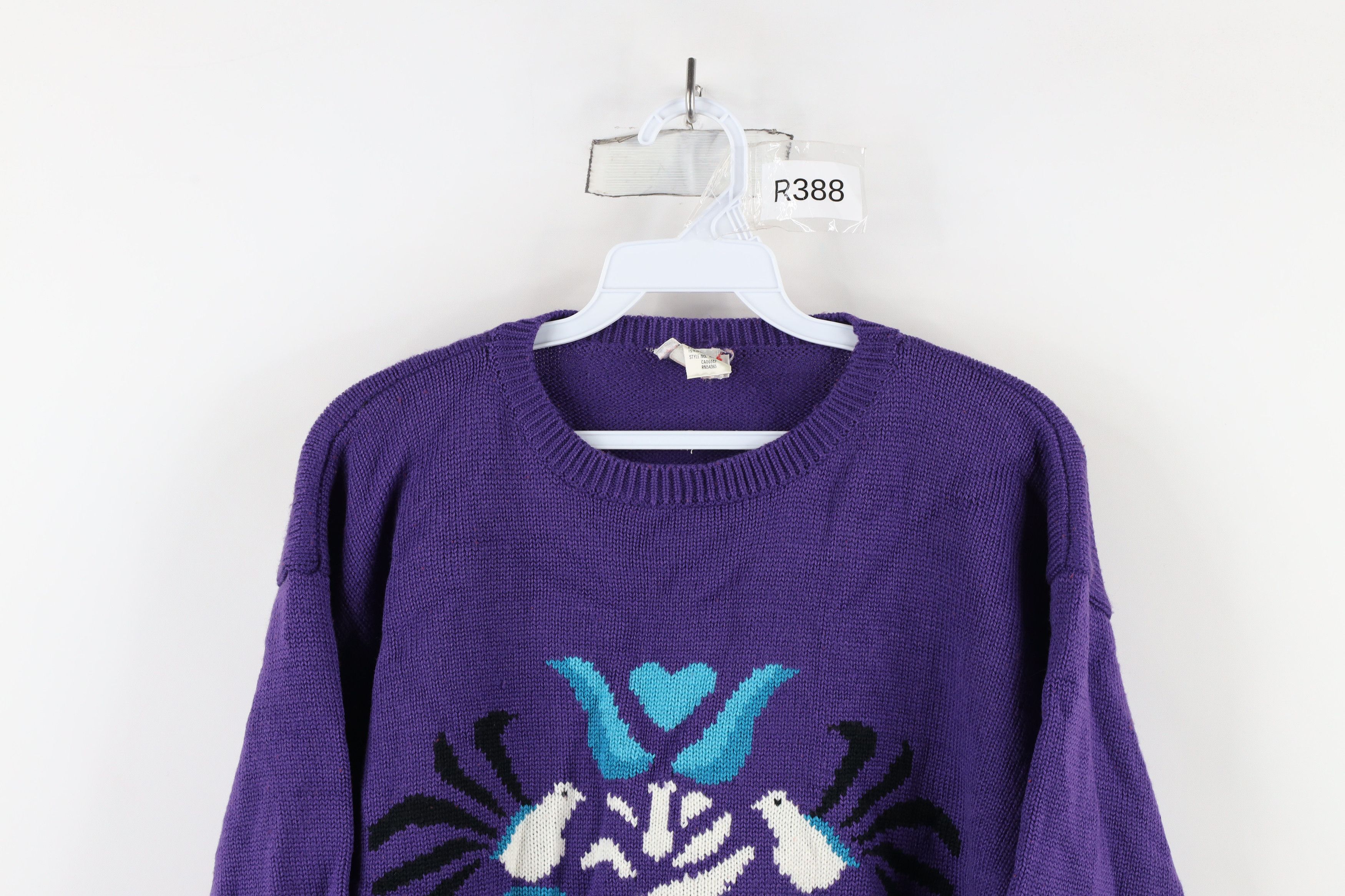 Vintage Vintage 90s Streetwear Kawaii Heart Dove Flower Knit Sweater Size L / US 10 / IT 46 - 2 Thumbnail