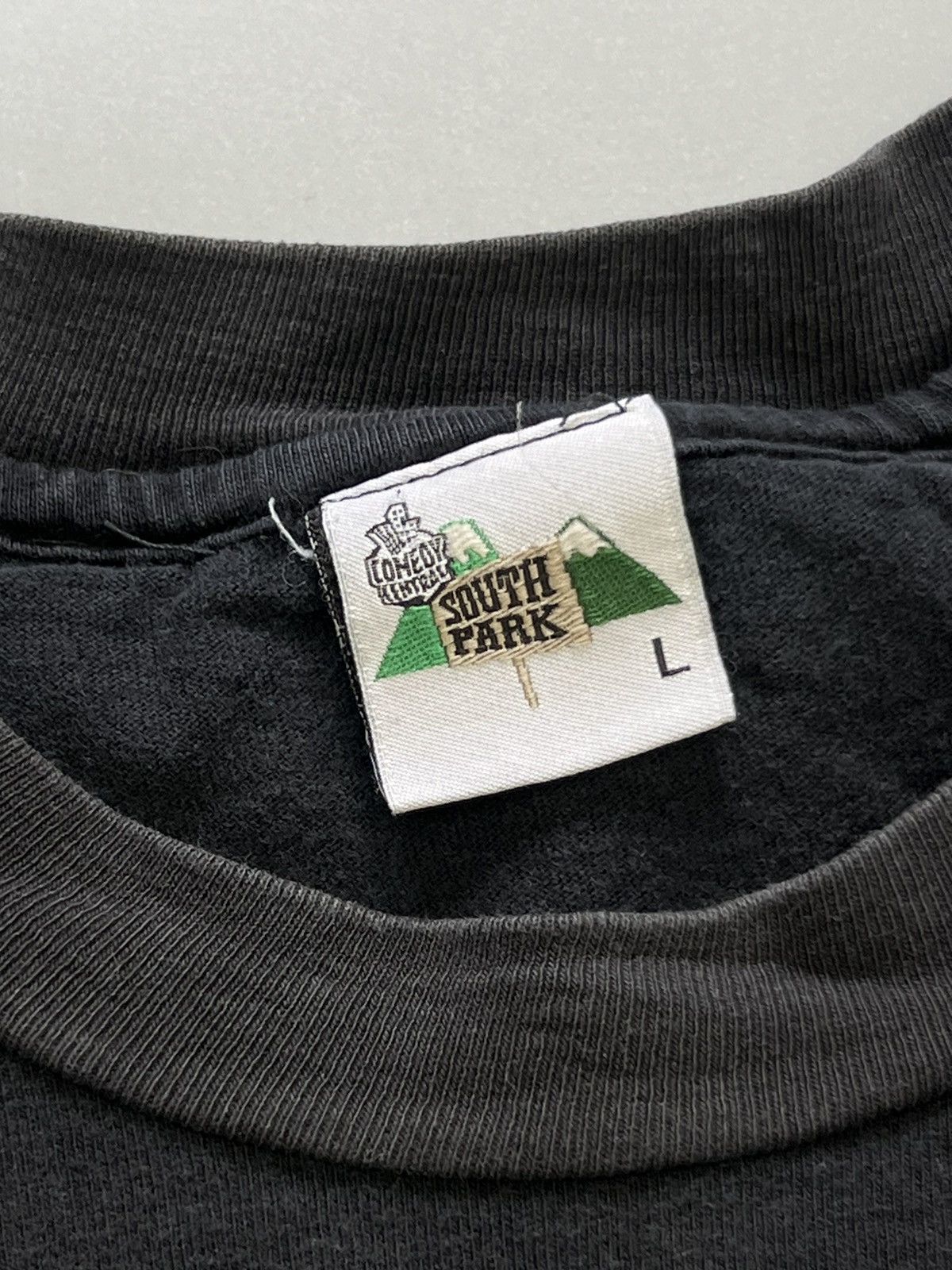 Vintage 2001 South Park James Bond 007 tshirt collab Size US L / EU 52-54 / 3 - 6 Thumbnail