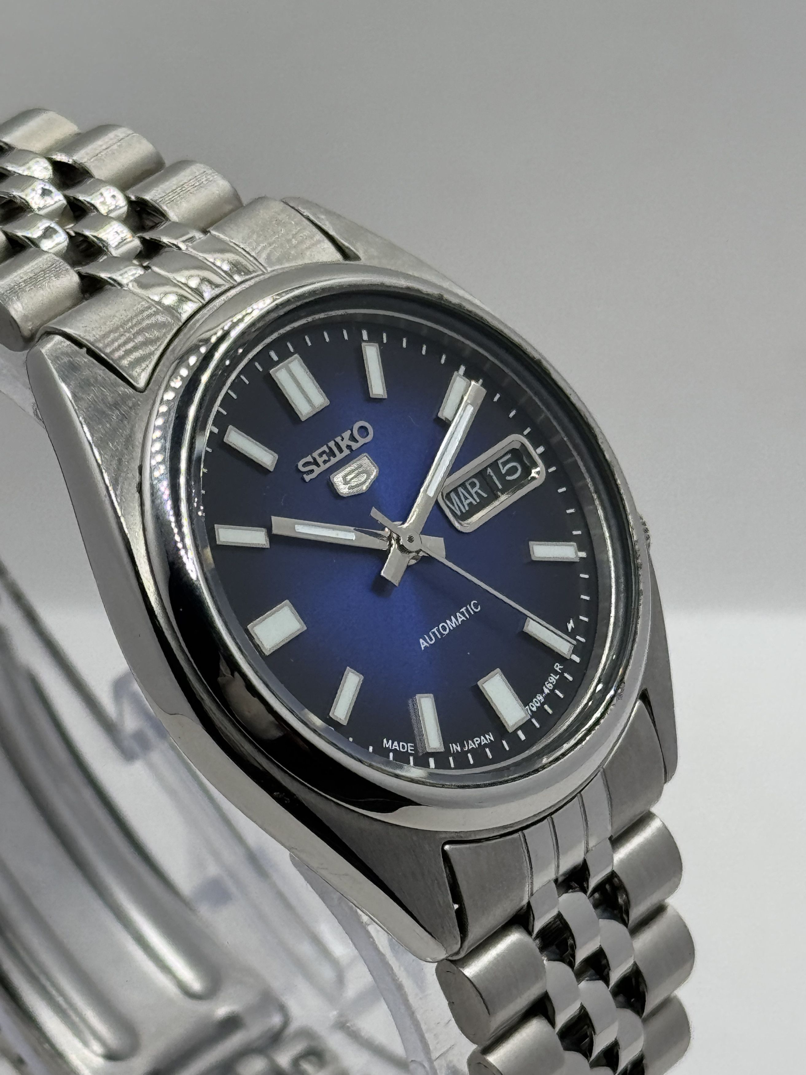 Japanese Brand Seiko 5 Automatic Wrist Watch 17 Jewels Day/Date Japan Size 36 - 3 Thumbnail