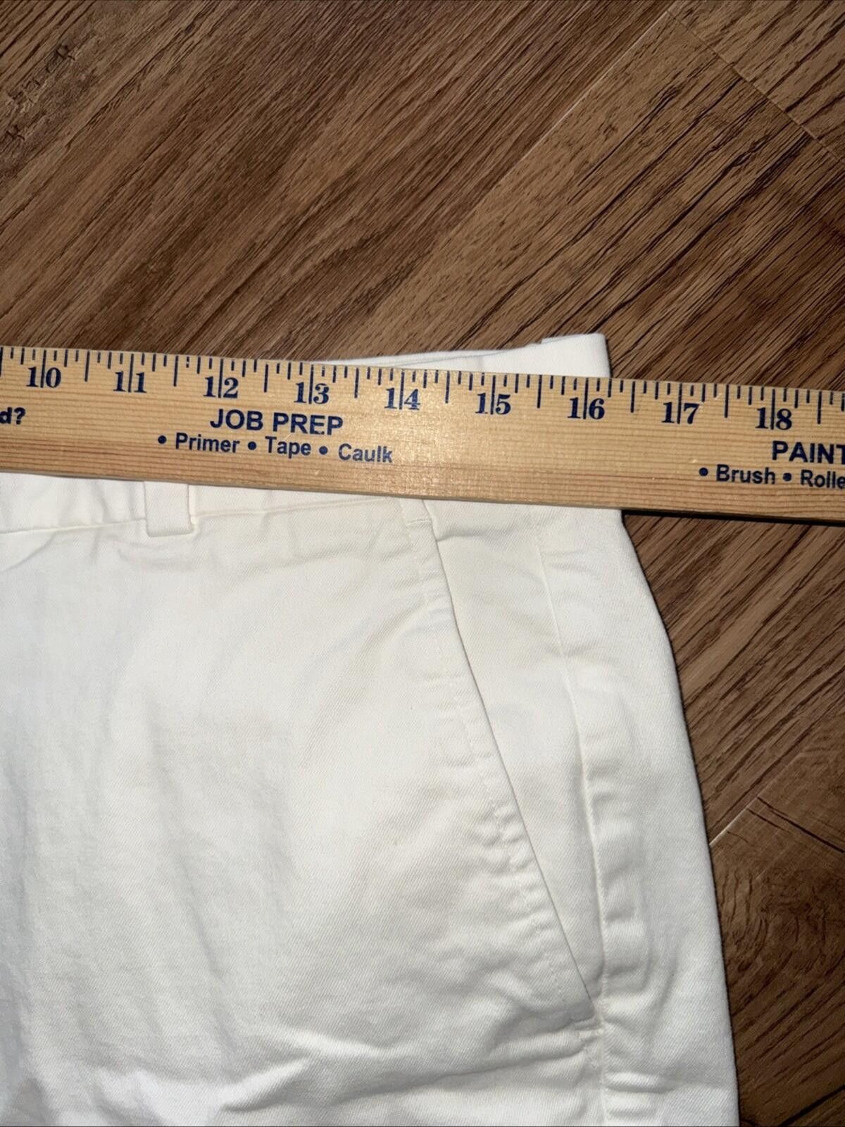 Brooks Brothers Brooks Brothers White Bermuda Shorts Cotton Blend Stretch Size US 34 / EU 50 - 6 Thumbnail