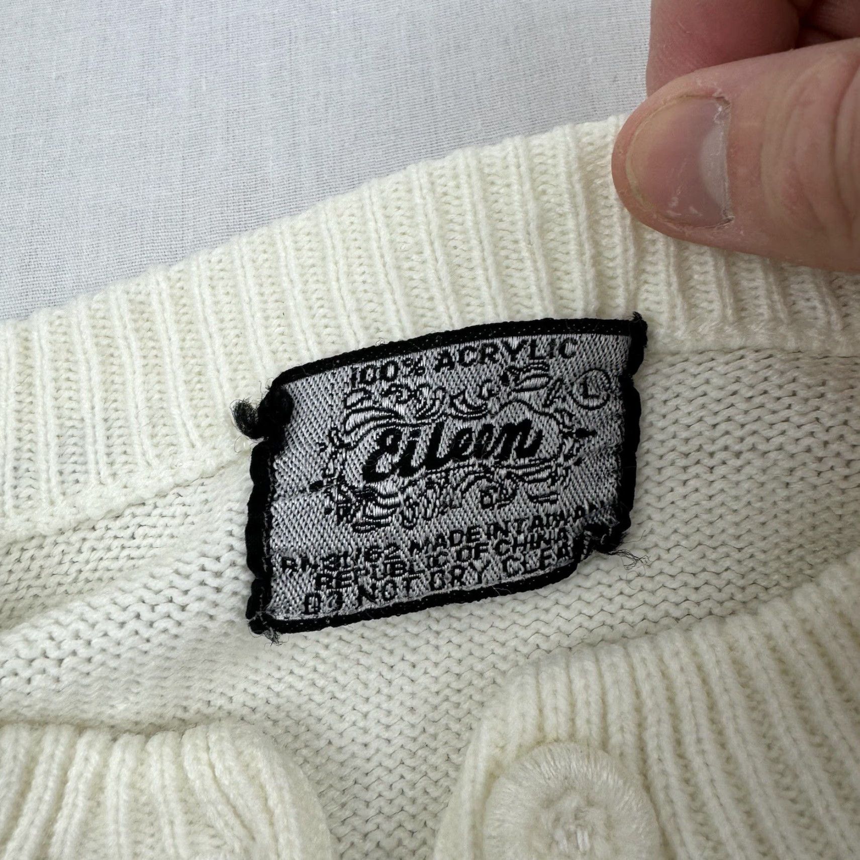 Vintage VINTAGE Eileen Cardigan Sweater Womens Large White Flowers Cute Fun Button Up Size L / US 10 / IT 46 - 4 Thumbnail