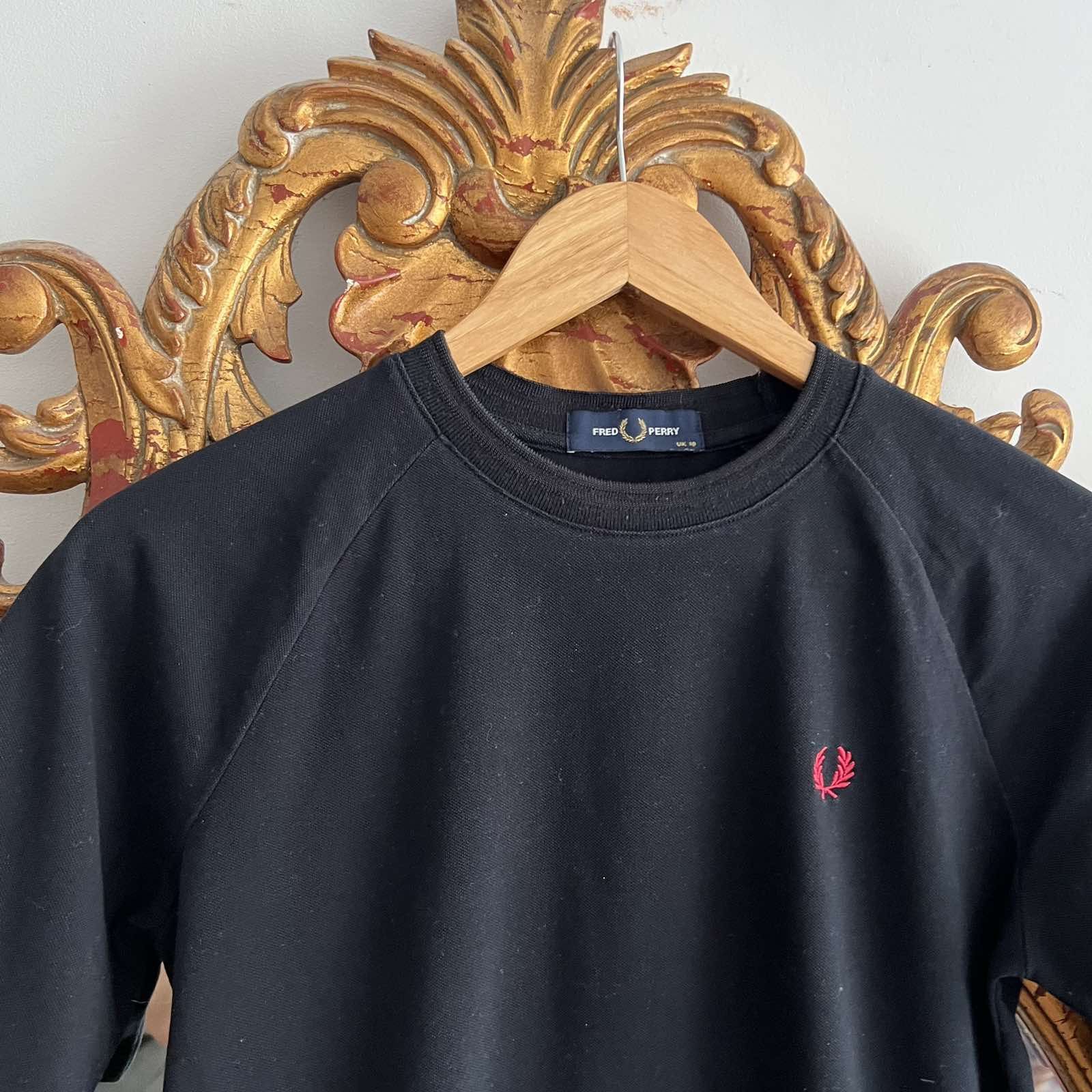 Fred Perry Fred Perry Black T-shirt Sz S Size US S / EU 44-46 / 1 - 4 Thumbnail