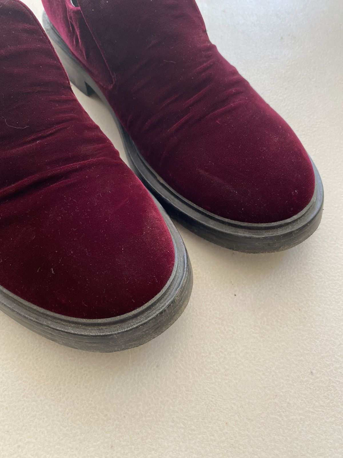 Balenciaga 17SS red velvet slip on loafers Size US 11 / EU 44 - 4 Thumbnail