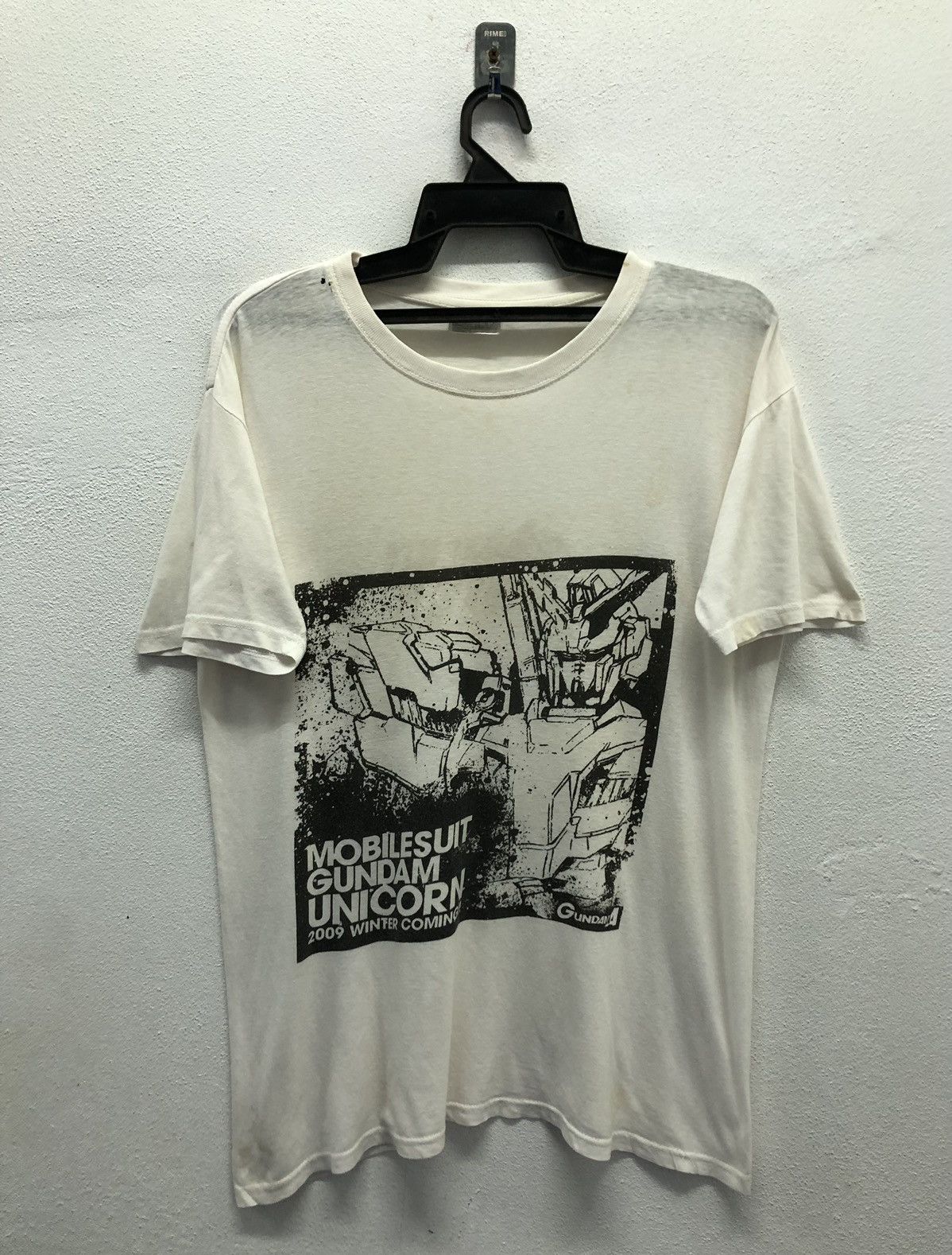 Anime Vintage Mobile Suit Gundam Unicorn 2009 Winter Coming Shirt Size US M / EU 48-50 / 2 - 1 Thumbnail