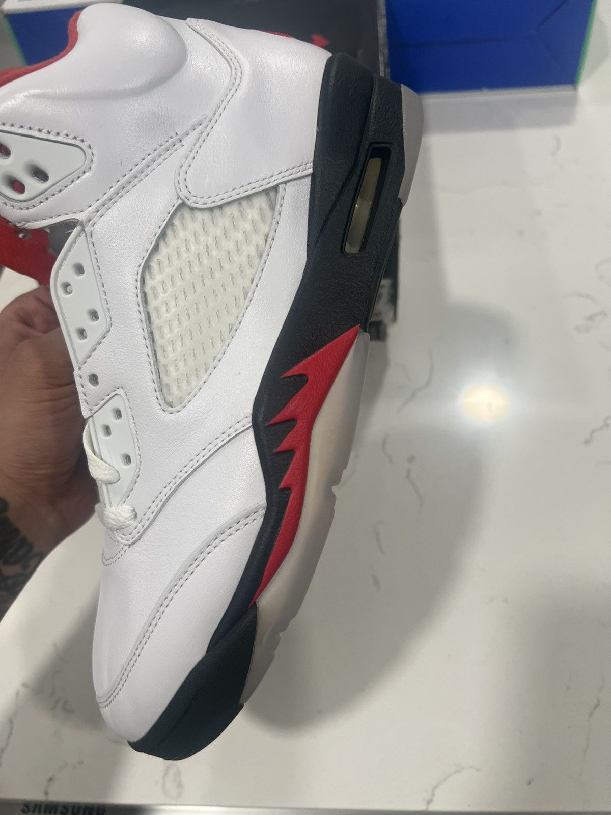 Jordan Brand Jordan 5 retro 2020 sz 8.5 fire red Size US 8.5 / EU 41-42 - 11 Thumbnail