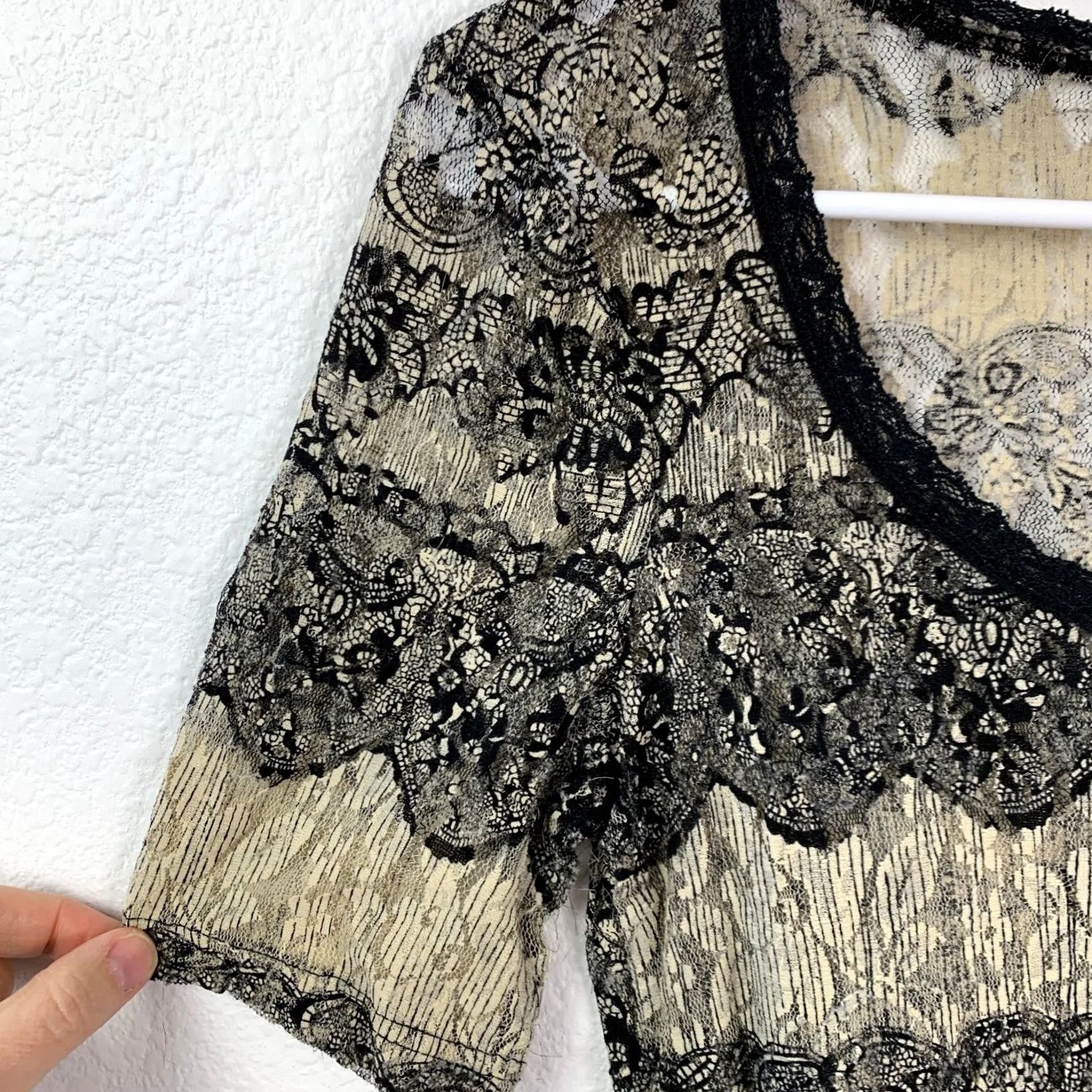 BKE VINTAGE BKE Lace Shirt Womens M Black Sheer Canada Whimsigoth Romantic Coquette Shirt Womens M Black Whimsigoth Romantic Lace Top Canada BKE Shirt Size M / US 6-8 / IT 42-44 - 2 Thumbnail