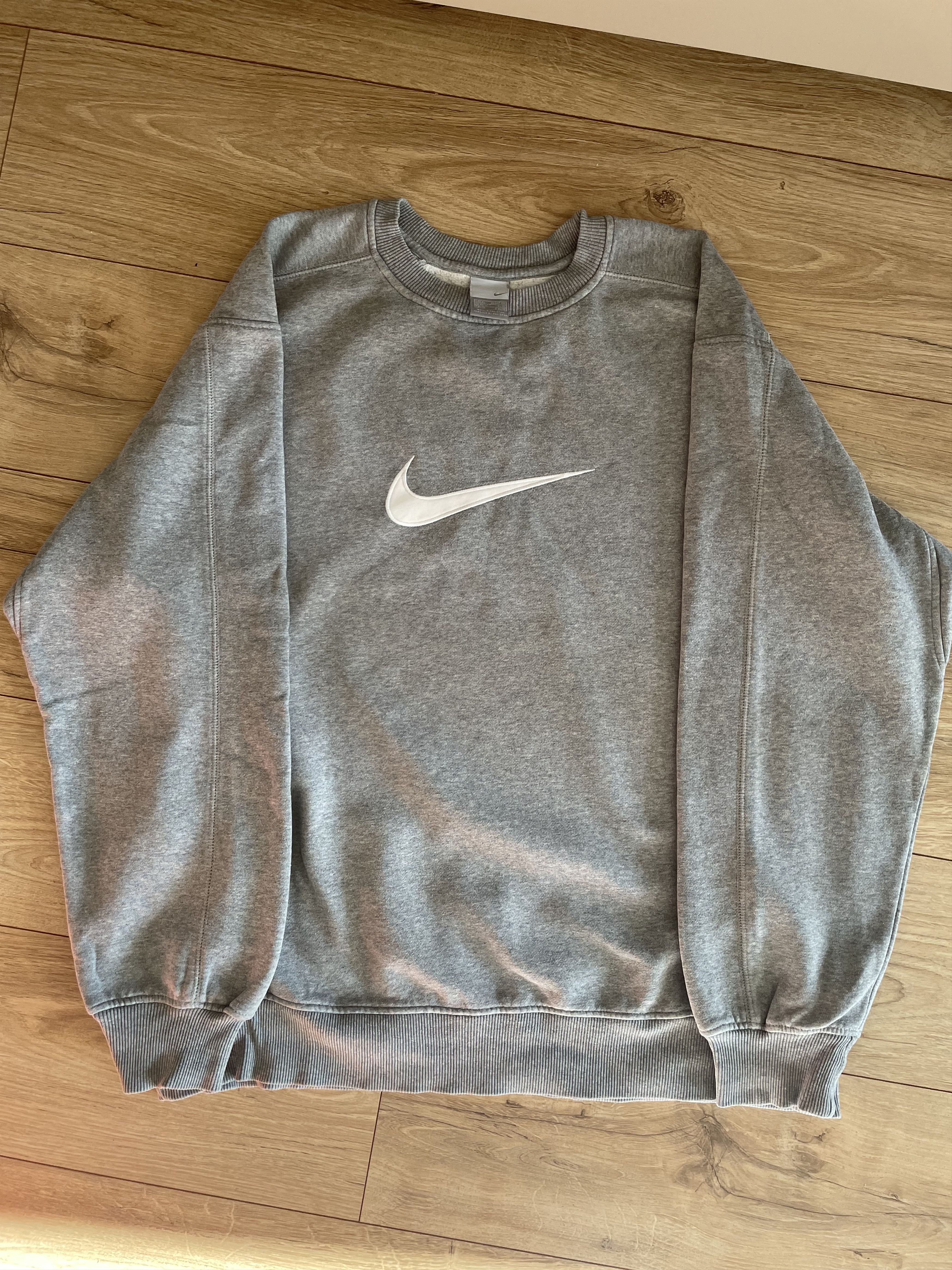 Nike VINTAGE NIKE LOGO CREWNECK Y2K RARE Size US XL / EU 56 / 4 - 1 Thumbnail