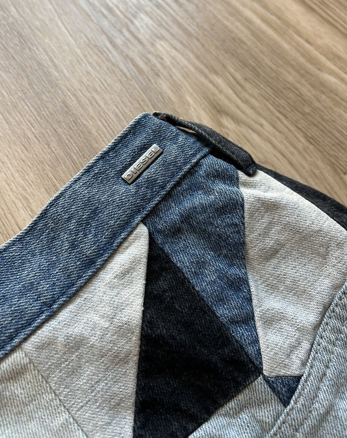 Diesel Vintage Diesel Avant Garde Denim Button Skirt Size 27" / US 4 / IT 40 - 9 Thumbnail