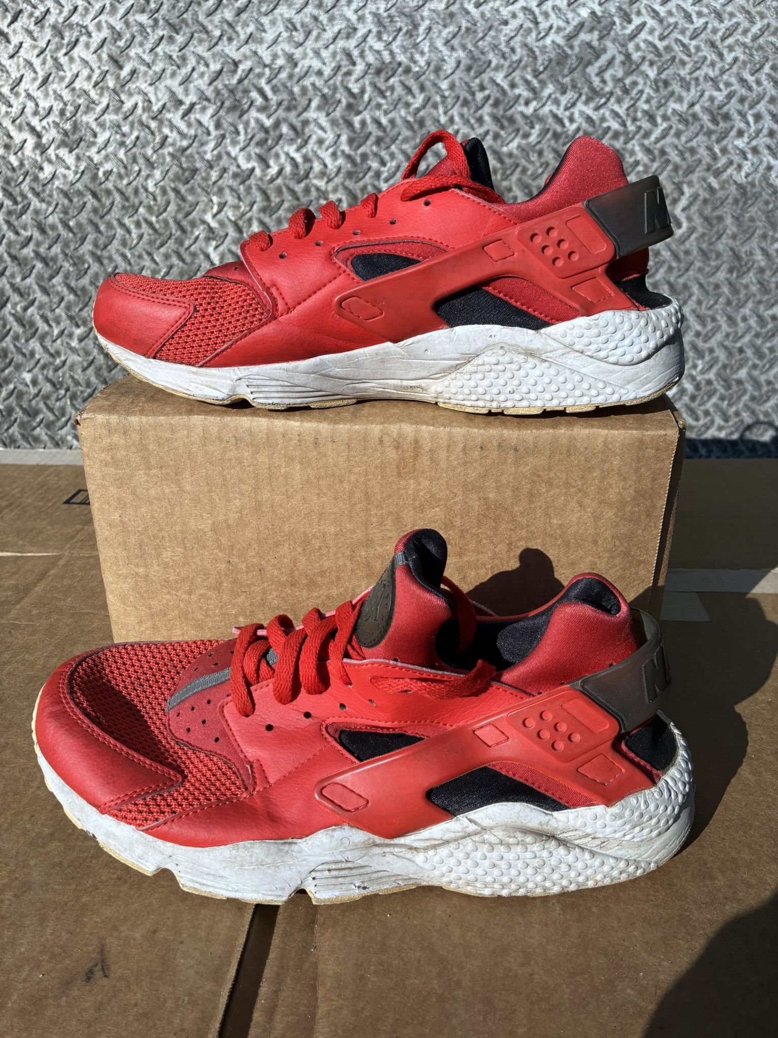 Nike Nike Air Huarache Habanero Red/Black 318429-609 Running Size US 12 / EU 45 - 2 Thumbnail