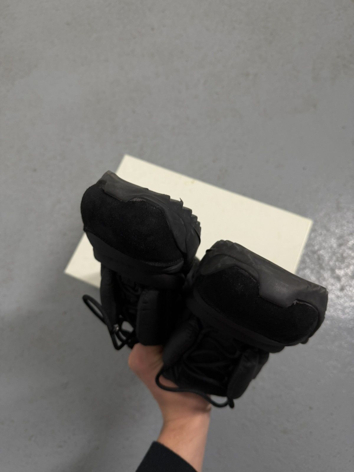 Maison Margiela Maison Margiela Puffer Future Low Sneakers With Box Size US 10 / EU 43 - 12 Thumbnail