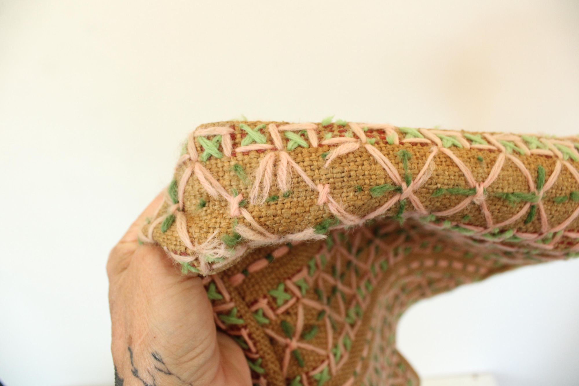Vintage Vintage 1960s 1970s Bag, Embroidered Burlap Purse, Handled M Size ONE SIZE - 10 Thumbnail
