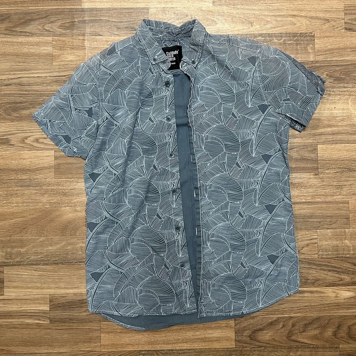 Other Cuidado con el Perro Men's Leaf Pattern Collared Button Up Size US XS / EU 42 / 0 - 1 Thumbnail