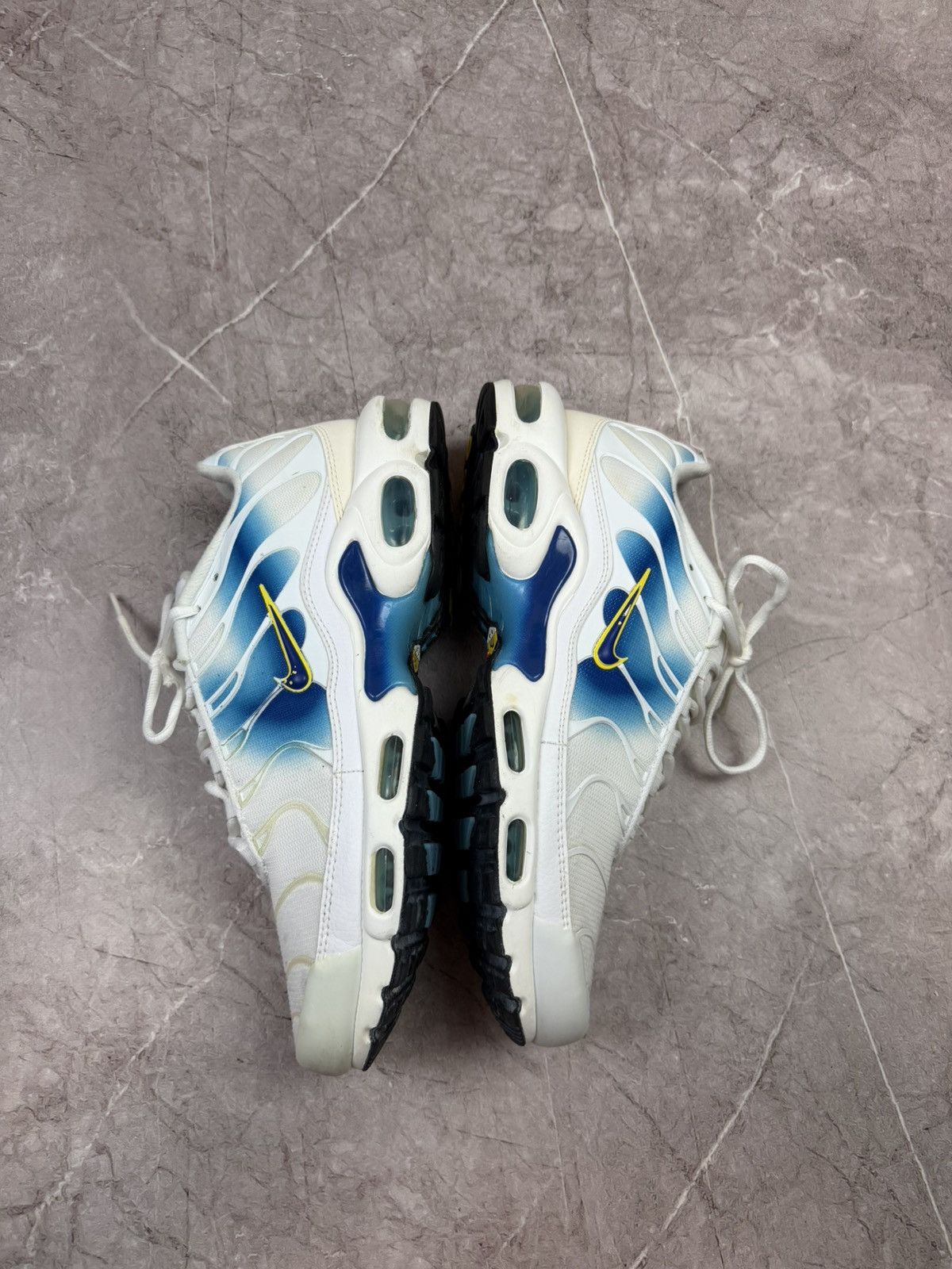 Nike Nike Air Max Plus TN "White Blue Gradient" / Yellow Swoosh Size US 11 / EU 44 - 15 Thumbnail