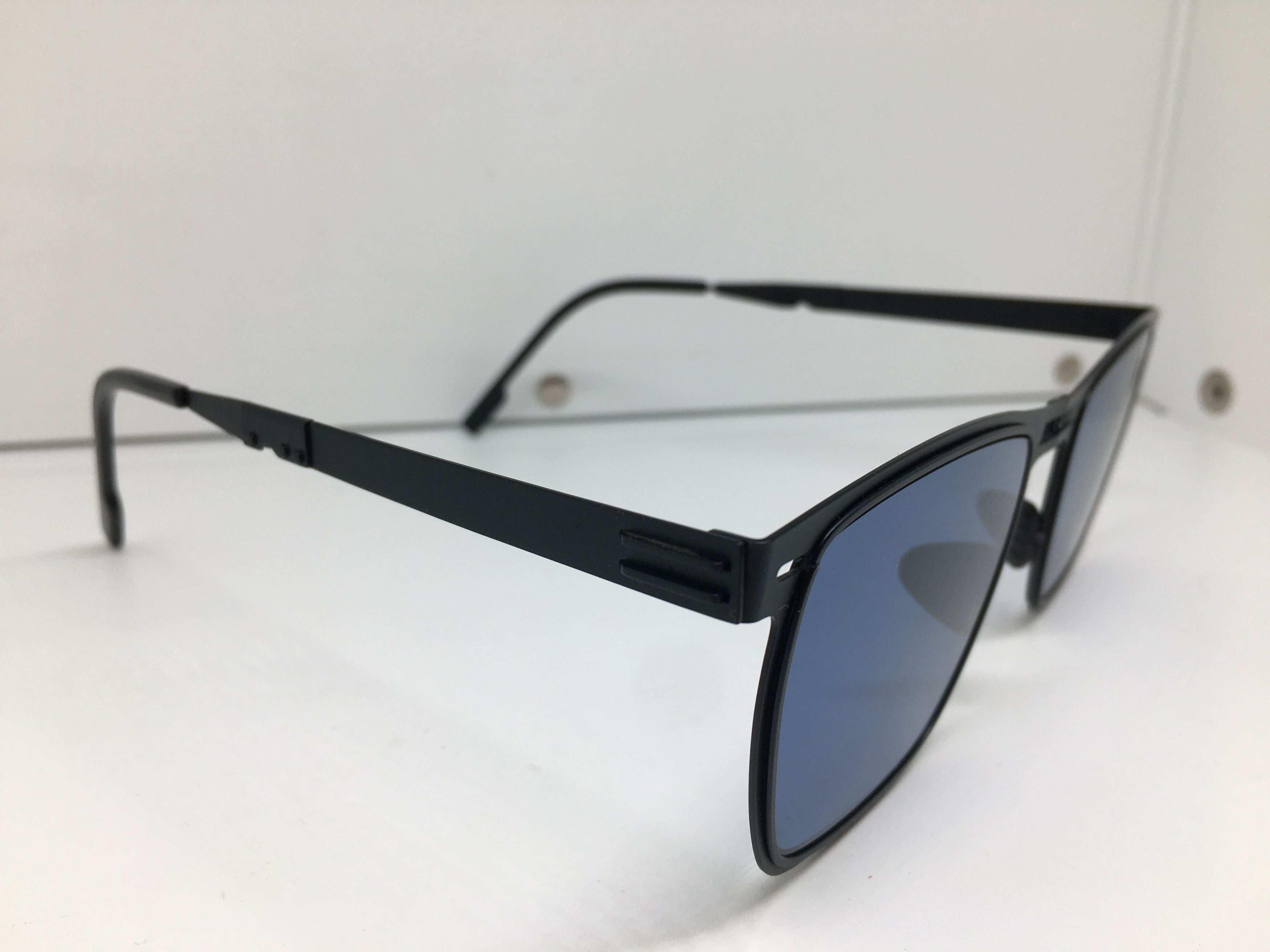 Other Supper Thin Matte Black Alloy Folded Sungalasses Frame Size ONE SIZE - 2 Thumbnail