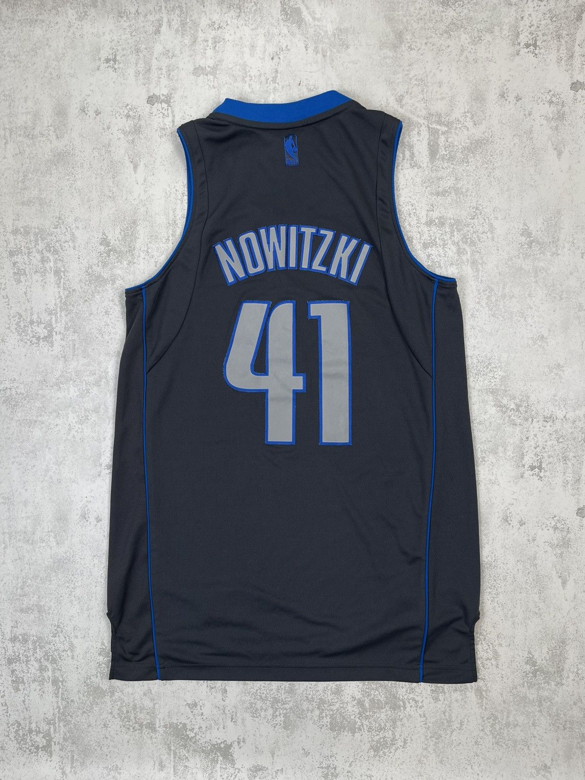 Adidas RARE 2012 Dirk Nowitzki Mavericks Adidas Swingman Jersey Size US S / EU 44-46 / 1 - 9 Thumbnail