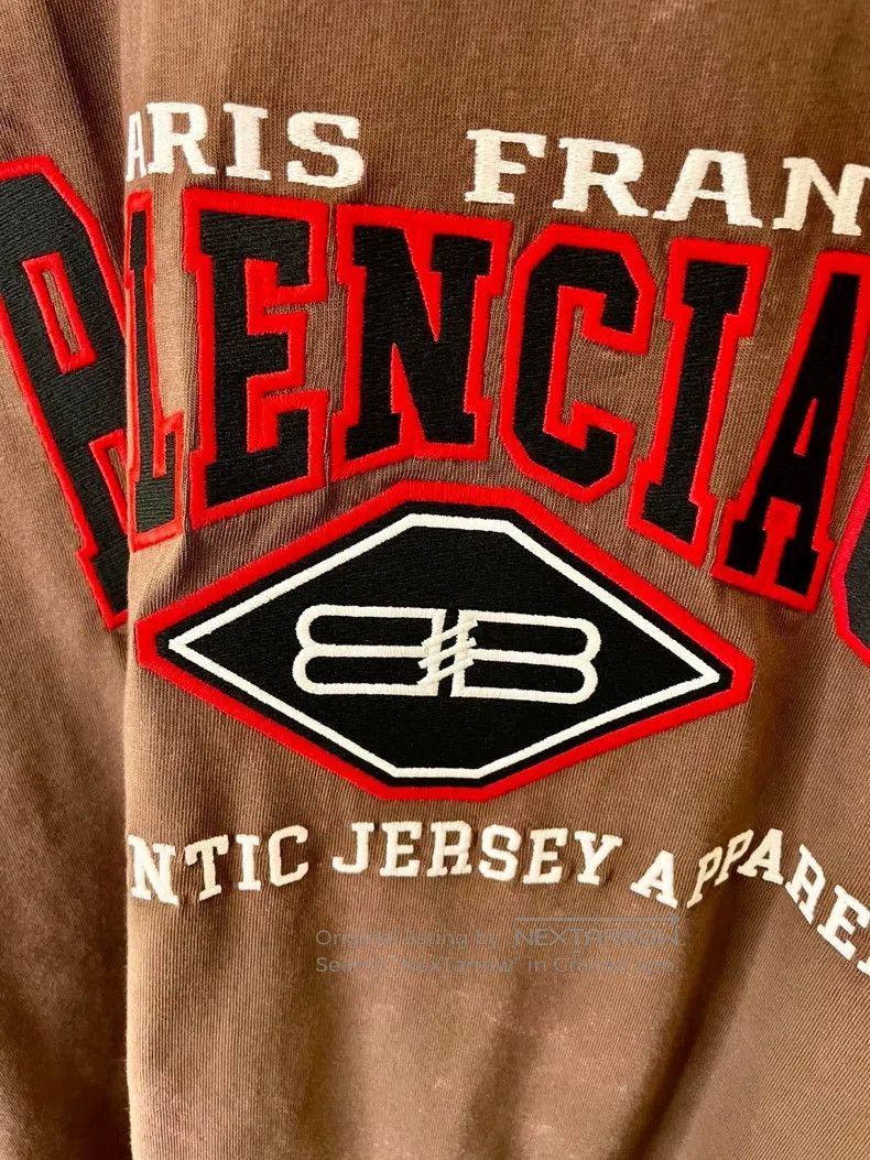 Balenciaga Balenciaga Batman Logo Letter Printed Retro Distressed Off Size US S / EU 44-46 / 1 - 4 Thumbnail