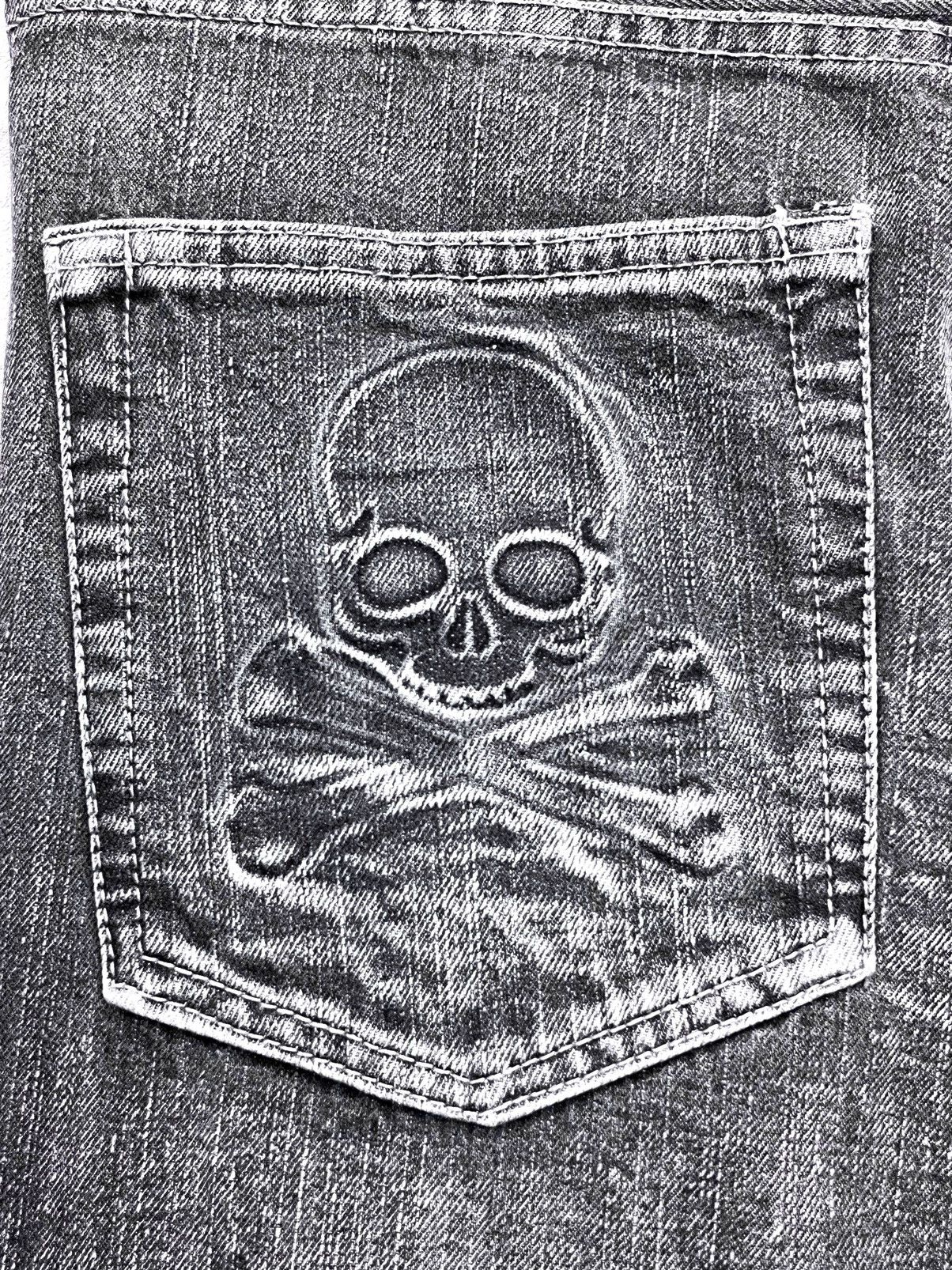 Roots ROOTTHREE Embossed SKULL BONES Grunge Ripped Punk Union Jack Size 31" - 9 Thumbnail