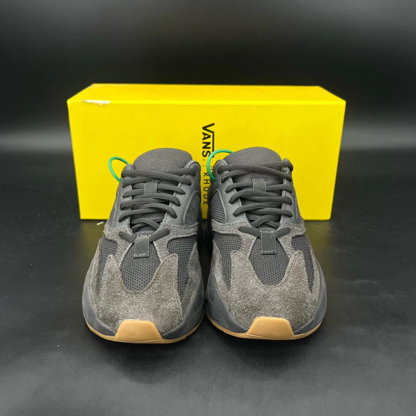 Yeezy Yeezy 700 "Black" 2022 - Size 36 - 99% New Size US 5 / IT 35 - 4 Thumbnail