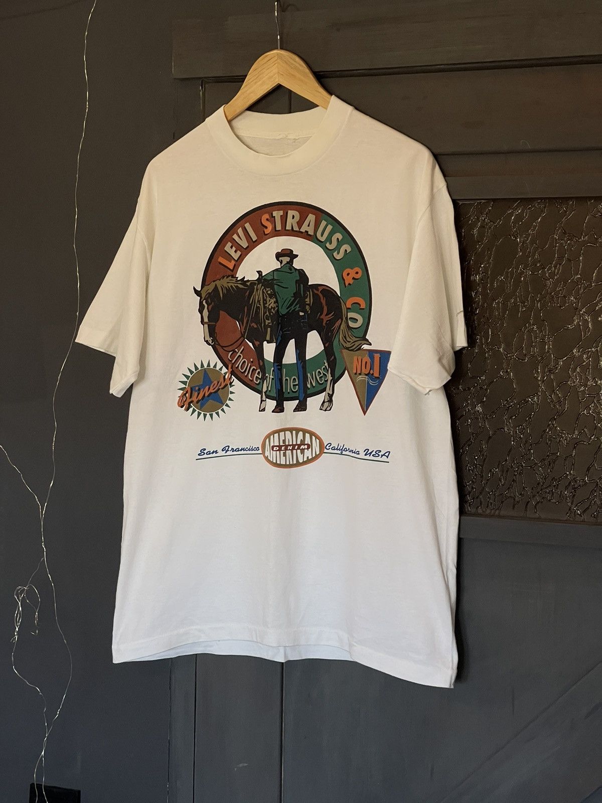 Cowboy Equipment 80’s Levis Vintage Cowboy Horse Western t-shirt tee white Size US L / EU 52-54 / 3 - 7 Thumbnail