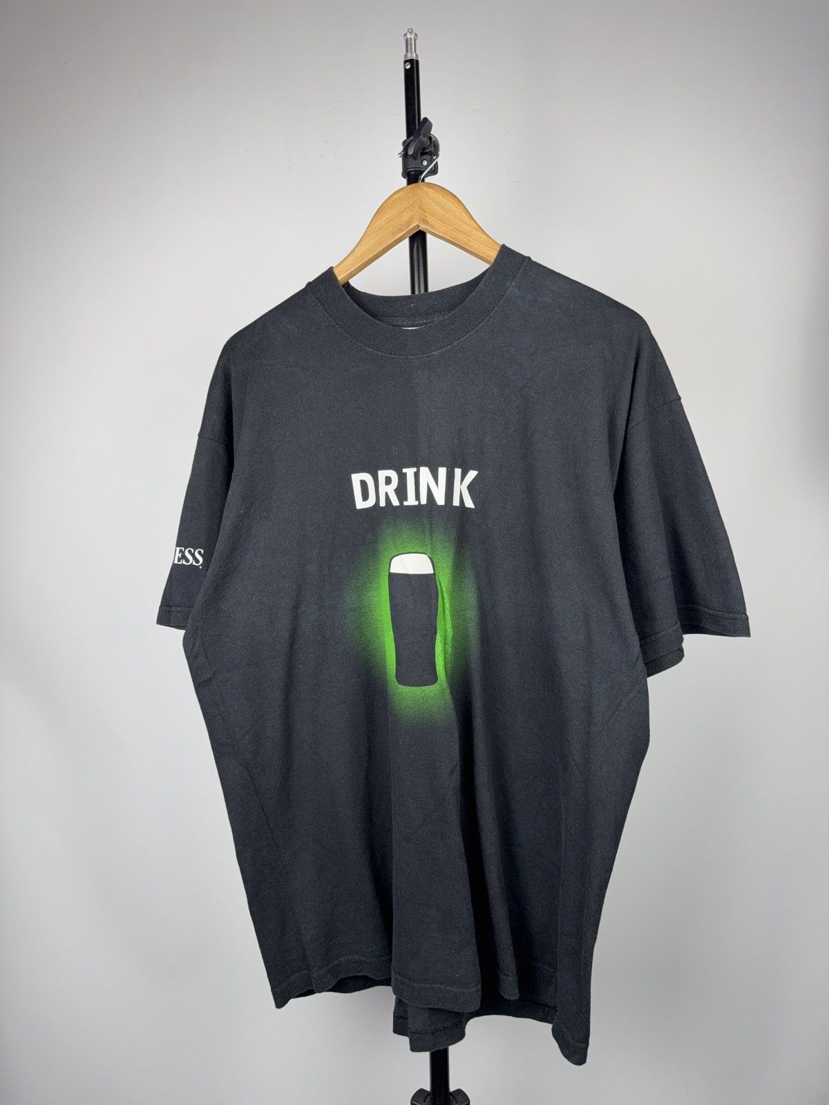 Vintage 90s Guinness St. Patrick’s Day Drink Pint Graphic T-Shirt Size US XL / EU 56 / 4 - 1 Thumbnail
