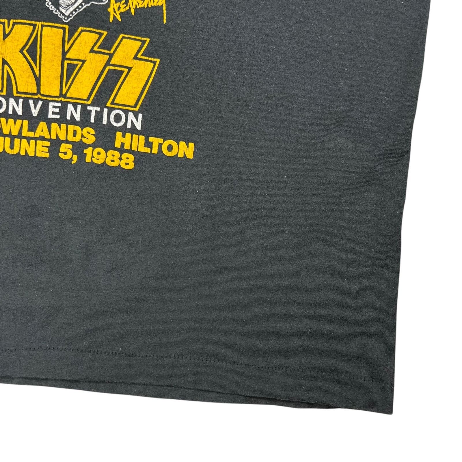 Band Tees × KISS × Vintage 1988 KISS Convention Meadowlands, New Jersey band tee Size US L / EU 52-54 / 3 - 3 Thumbnail