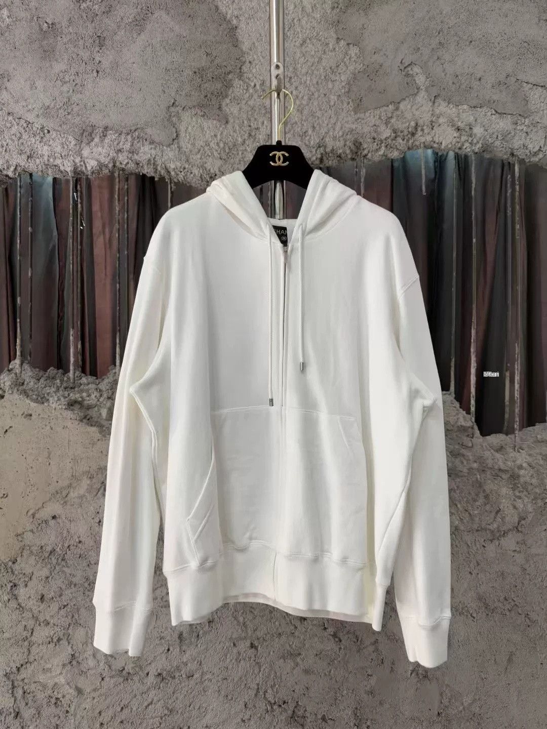 Chanel Chanel Coco Camellia Patch Zip Hoodie Size US S / EU 44-46 / 1 - 2 Thumbnail