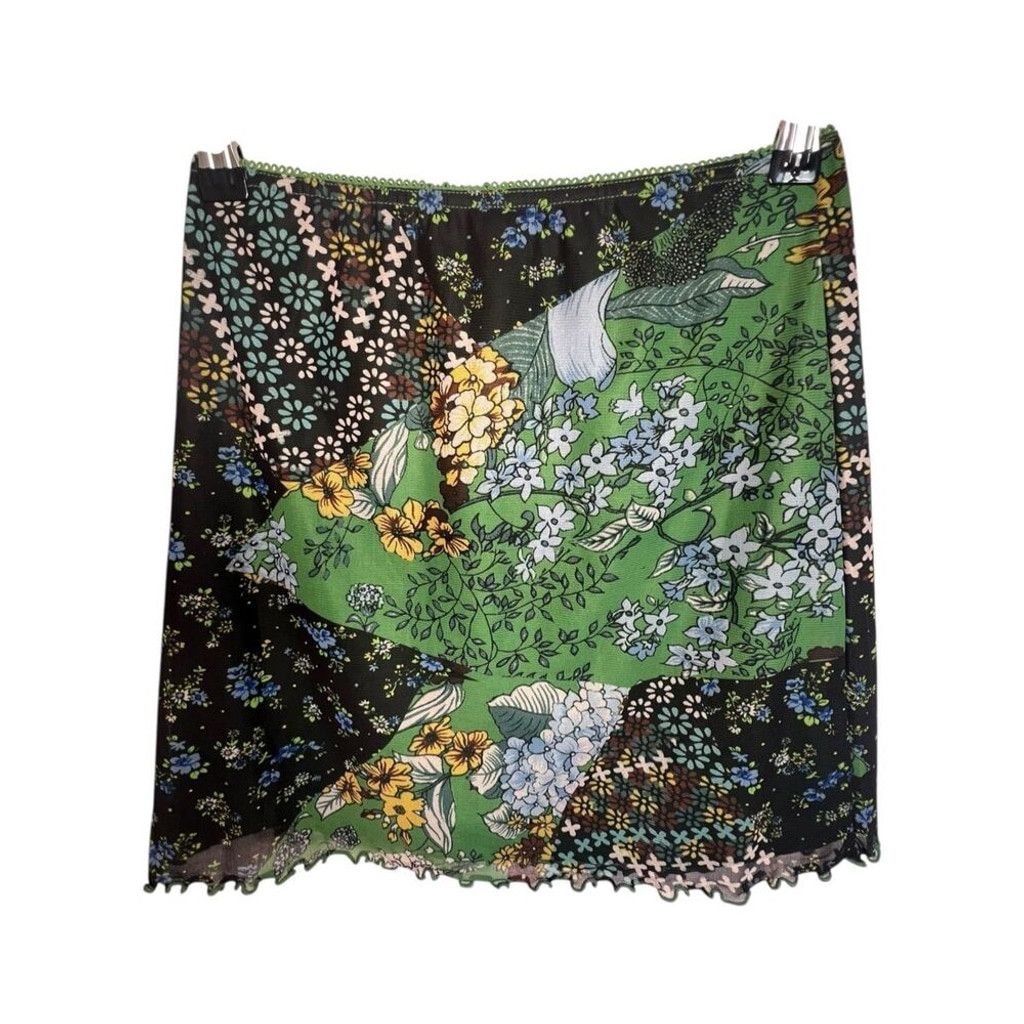 Urban Outfitters Urban Outfitters Floral Patterned Patchwork Mini Skirt Size 26" / US 2 / IT 38 - 5 Thumbnail
