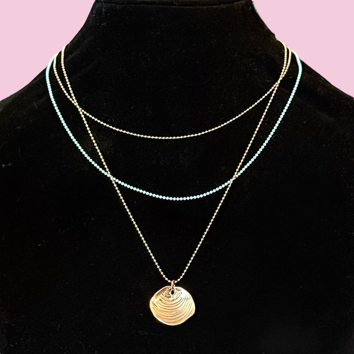 Other A new day triple strand clam shell pendant necklace Size ONE SIZE - 1 Thumbnail