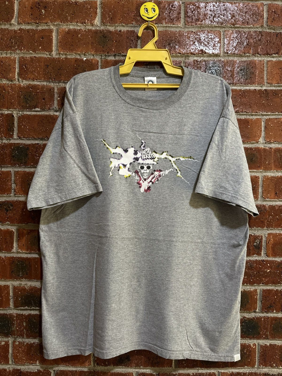 Japanese Brand Vintage Hero Room Faded Tee Size US XL / EU 56 / 4 - 1 Thumbnail