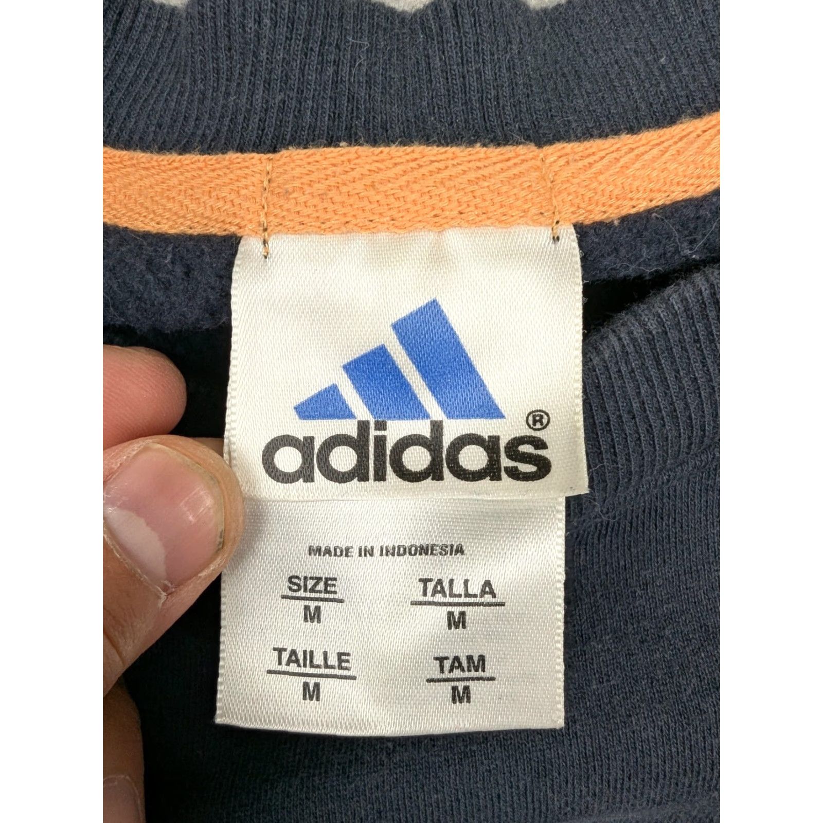 Adidas VINTAGE Adidas Sweatshirt Womens M Gray Crewneck Side Stripe Pocket Fleece Size M / US 6-8 / IT 42-44 - 2 Thumbnail