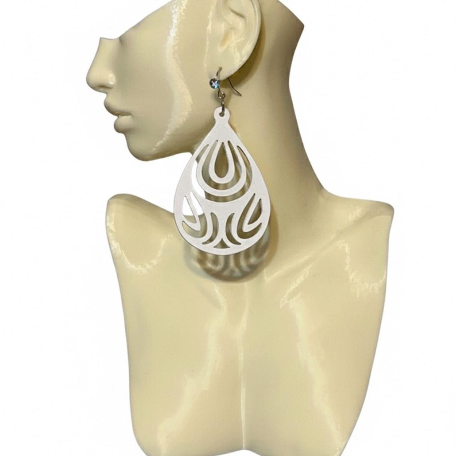 Handmade White Teardrop Cutout Dangle Earrings 2.5in Size ONE SIZE - 1 Thumbnail